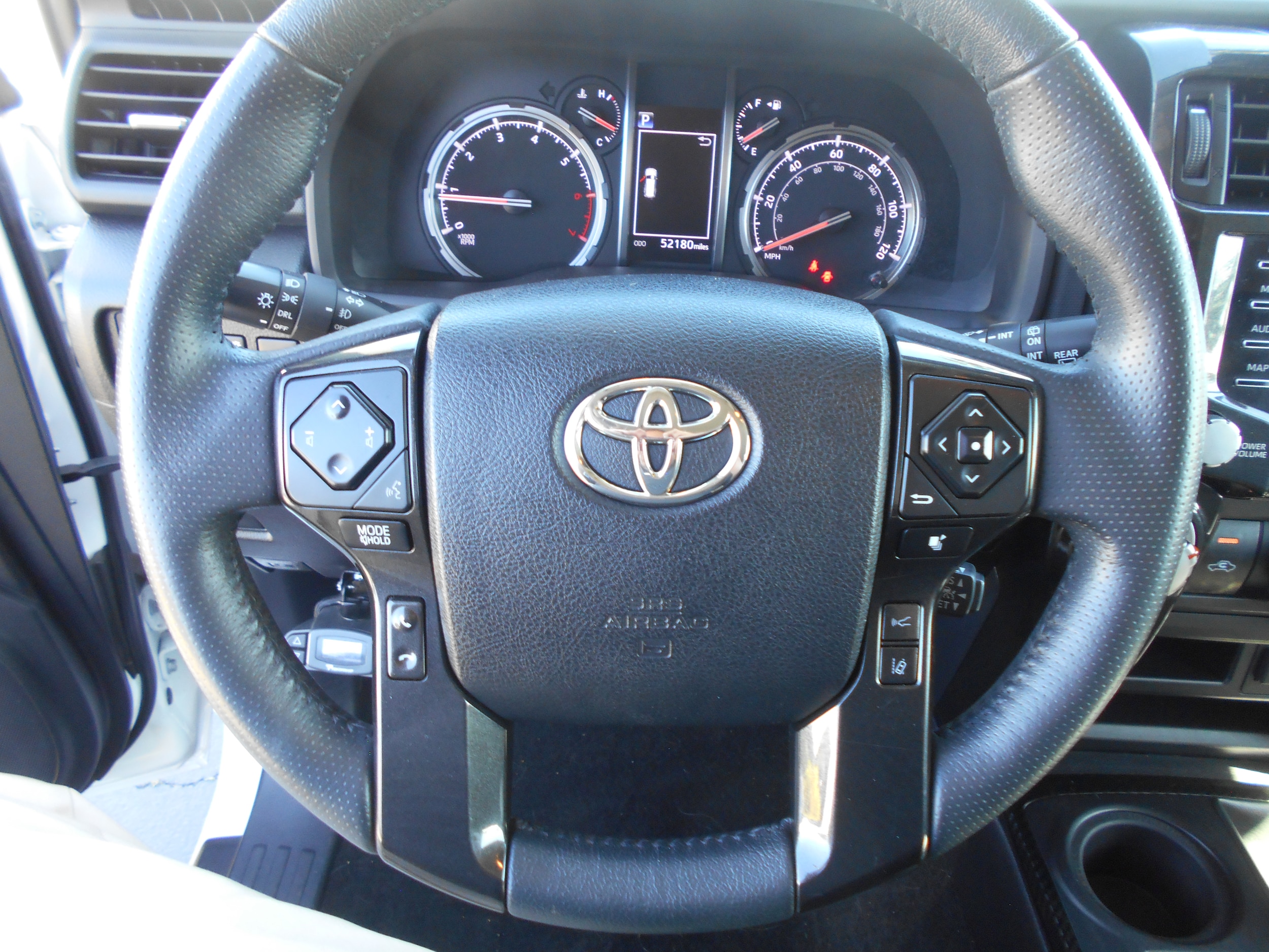 2020 Toyota 4Runner Leather photo 4
