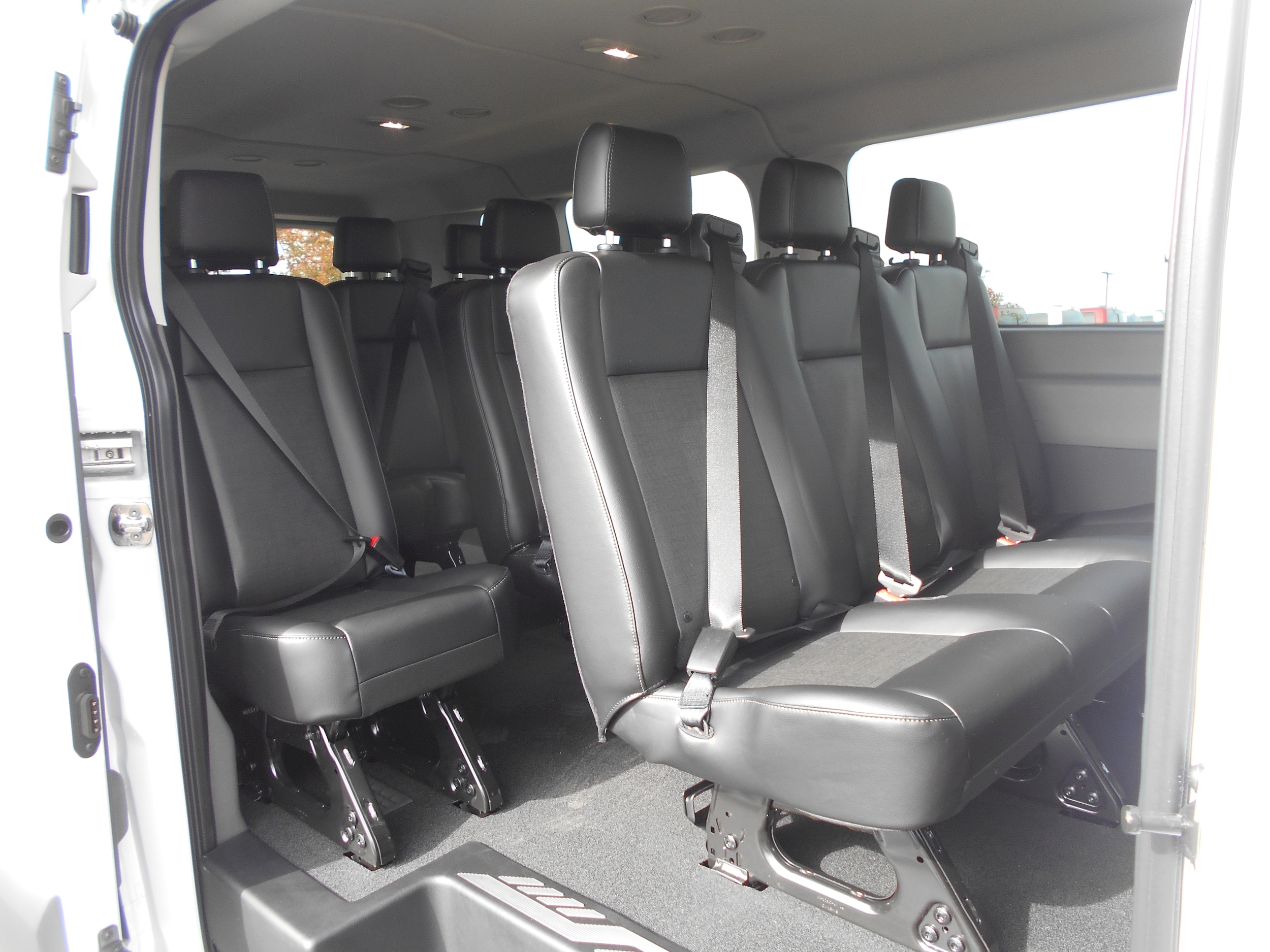 2025 Ford Transit Passenger Van XL - Photo 7