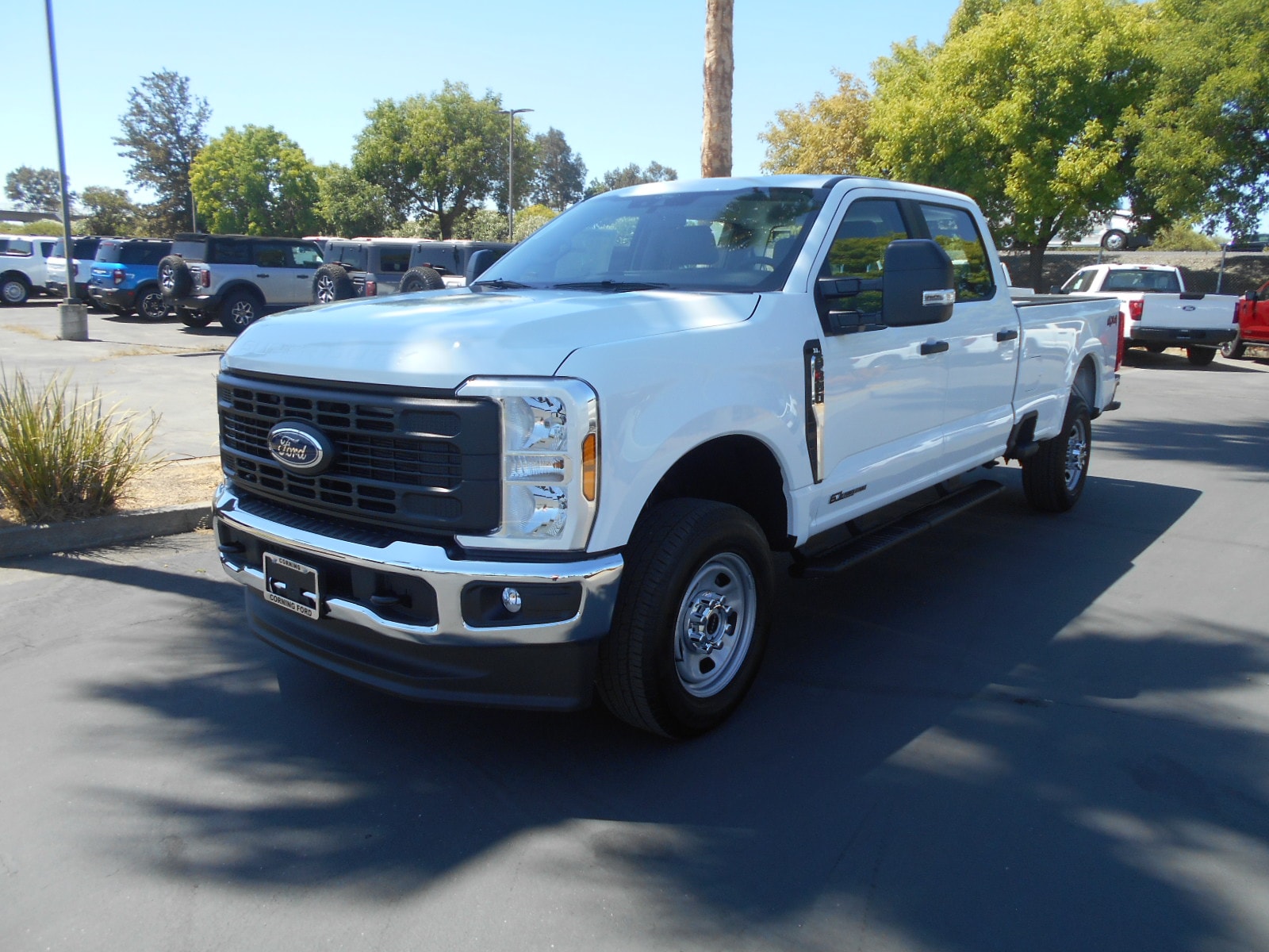 2025 Ford F-350 Super Duty XL's photo