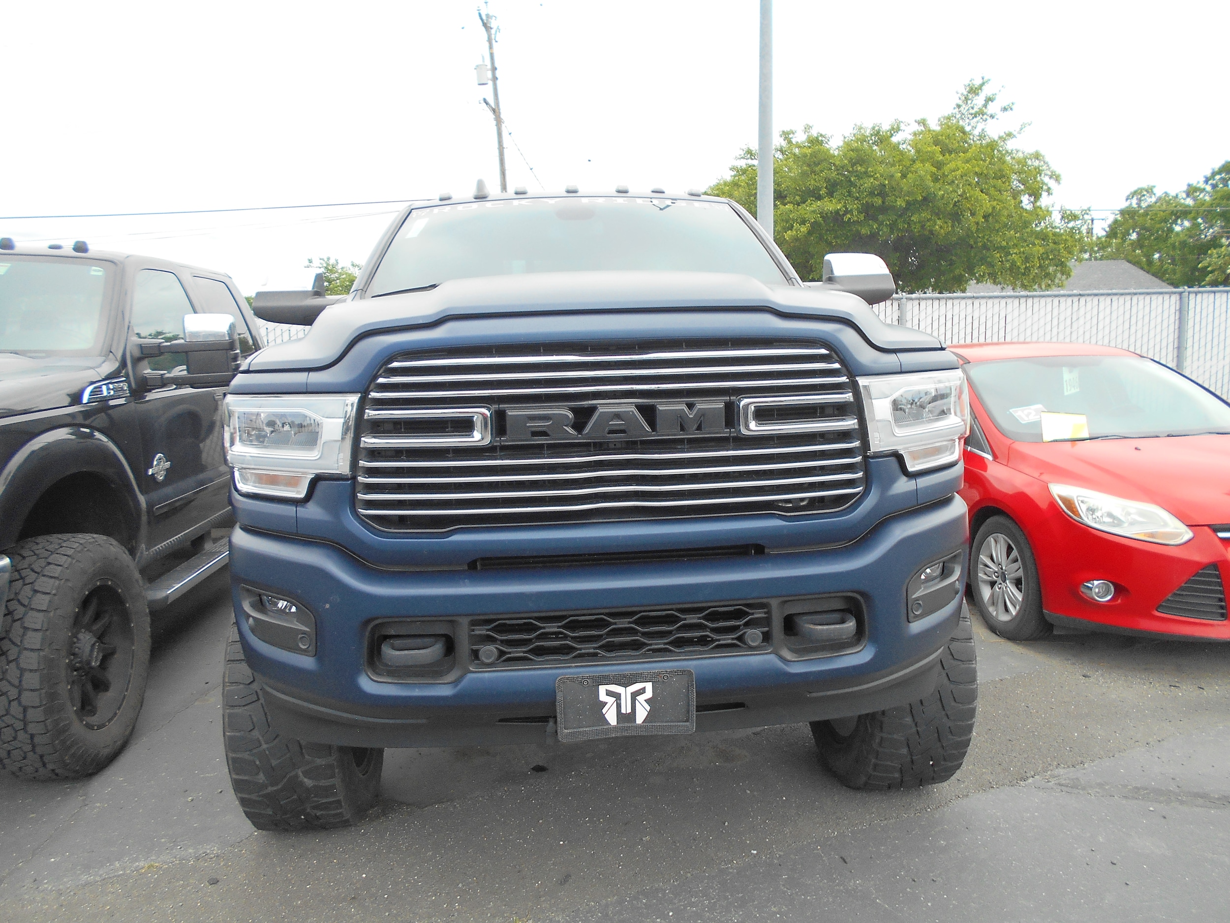 2022 Ram 3500 Leather photo 2