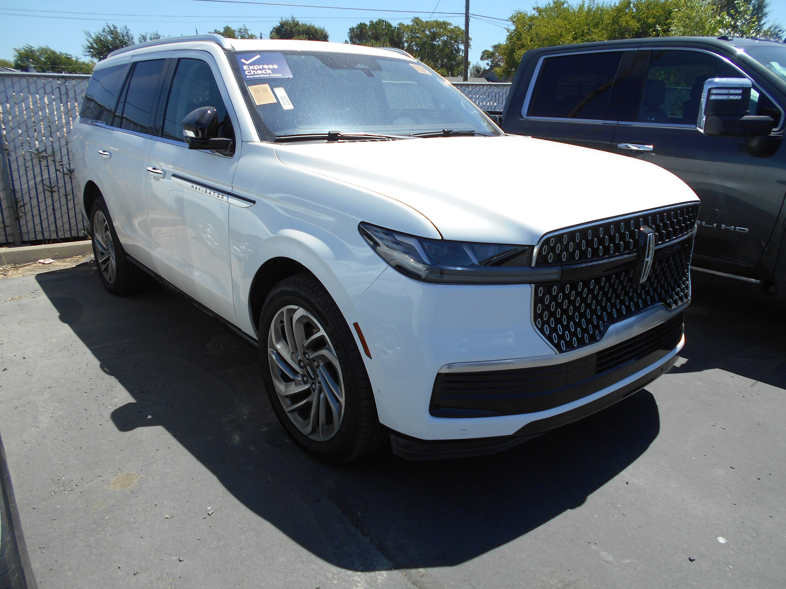 2025 Lincoln Navigator
