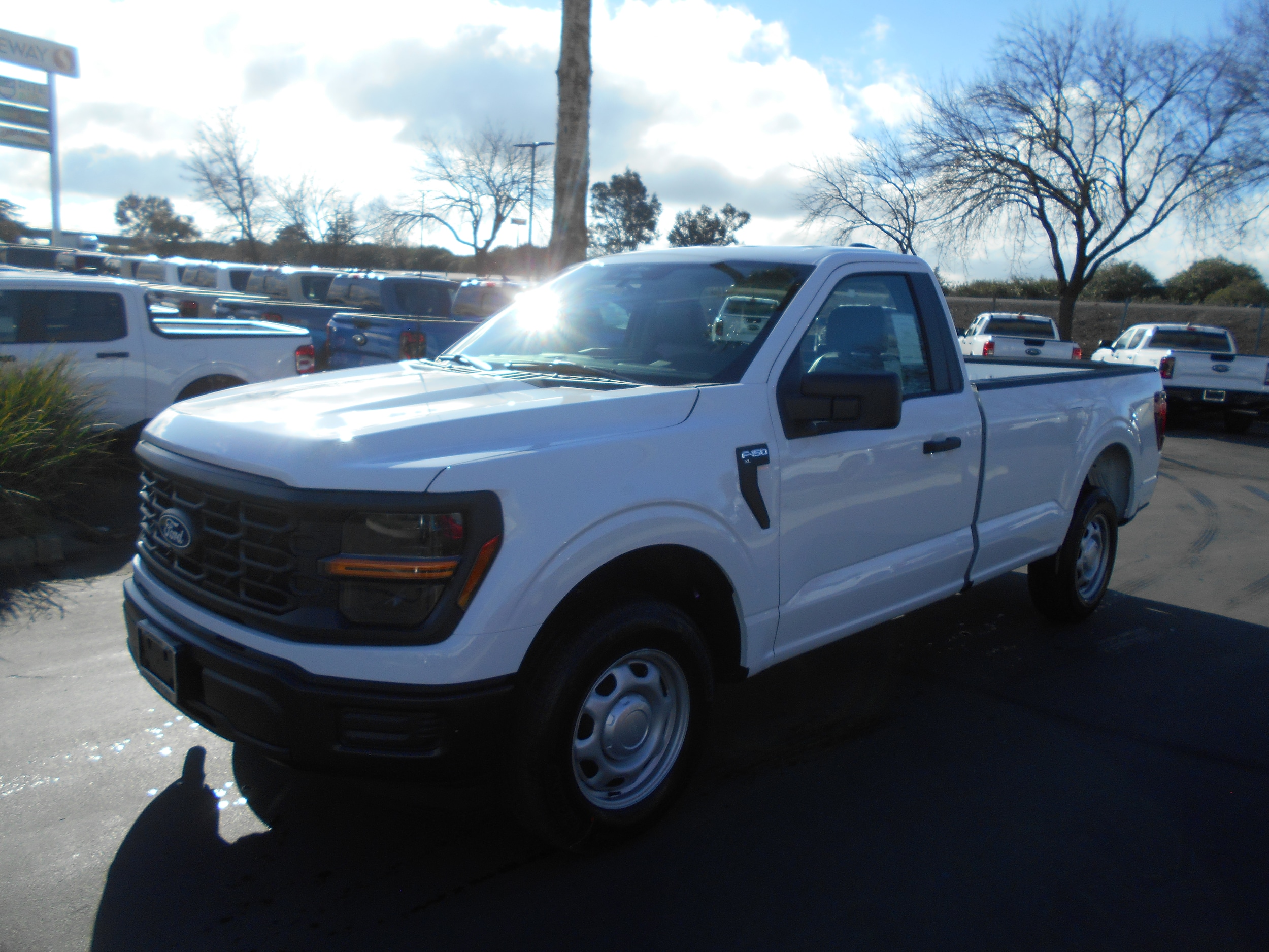 2026 Ford F-150 XL's photo