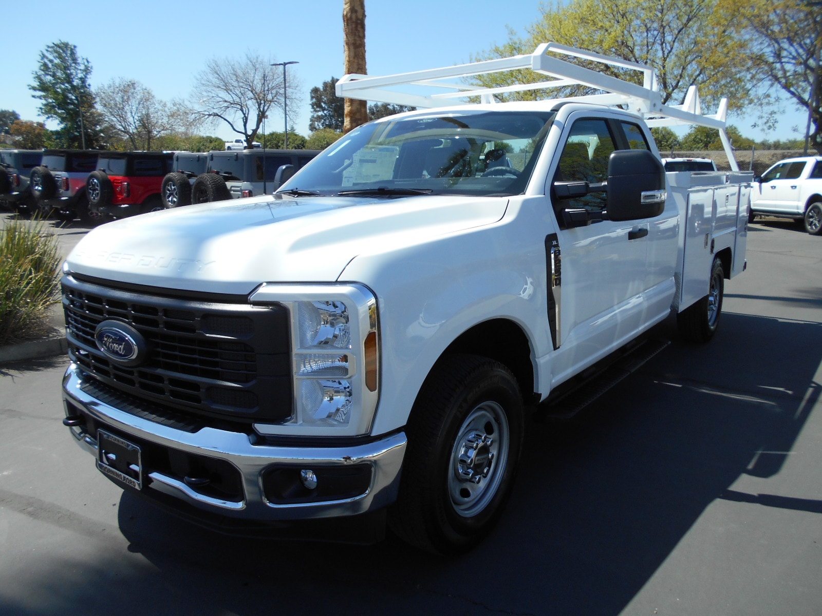 2025 Ford F-250 Super Duty XL's photo