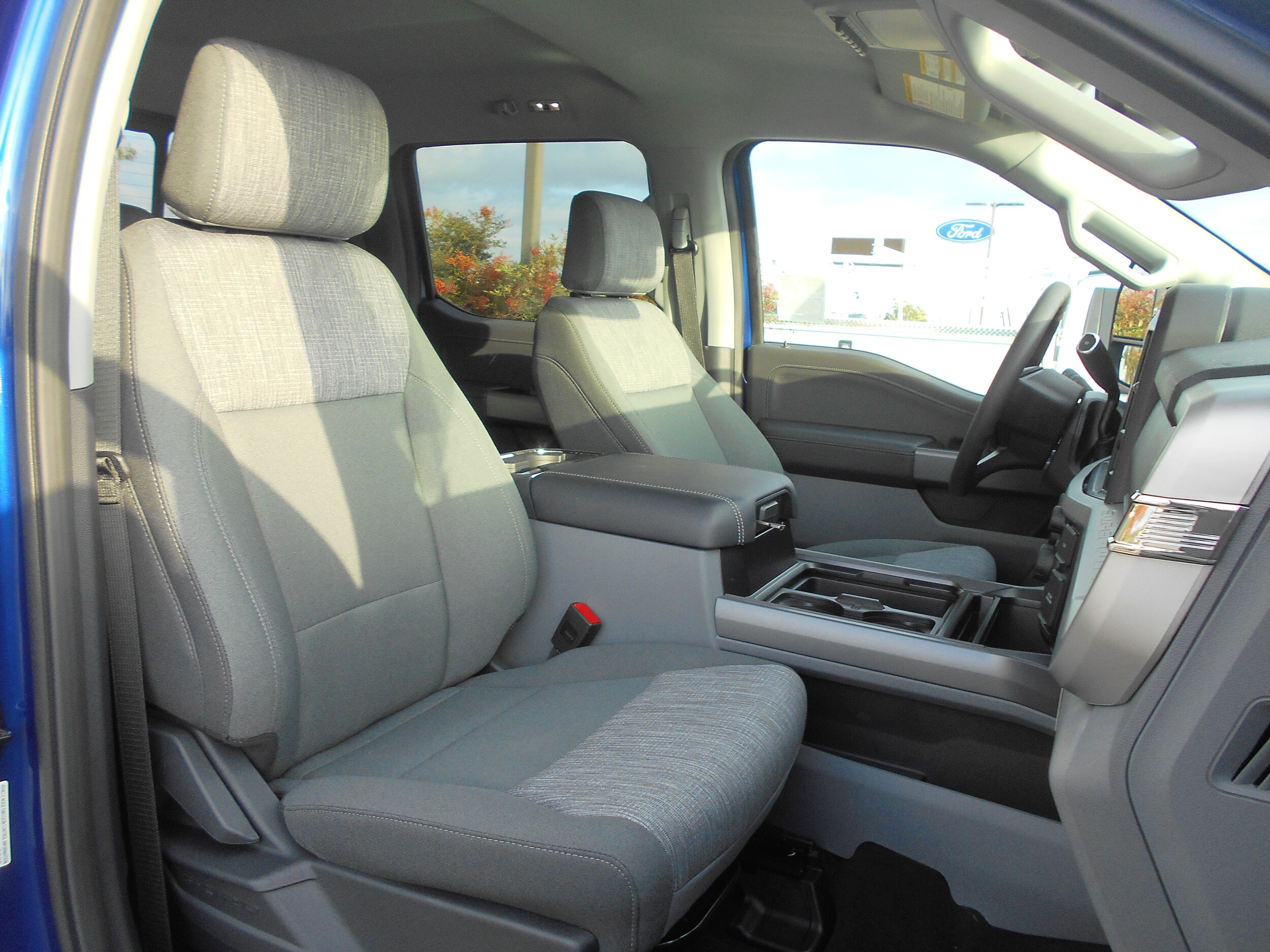 2026 Ford F-250 XLT photo 2