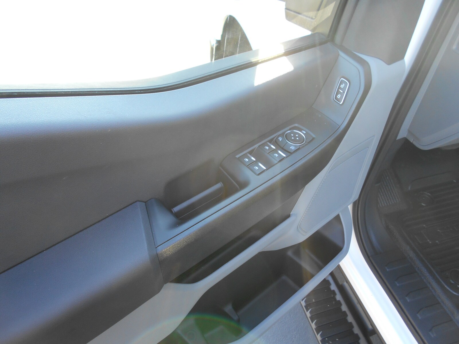 2025 Ford F-250 XL photo 4