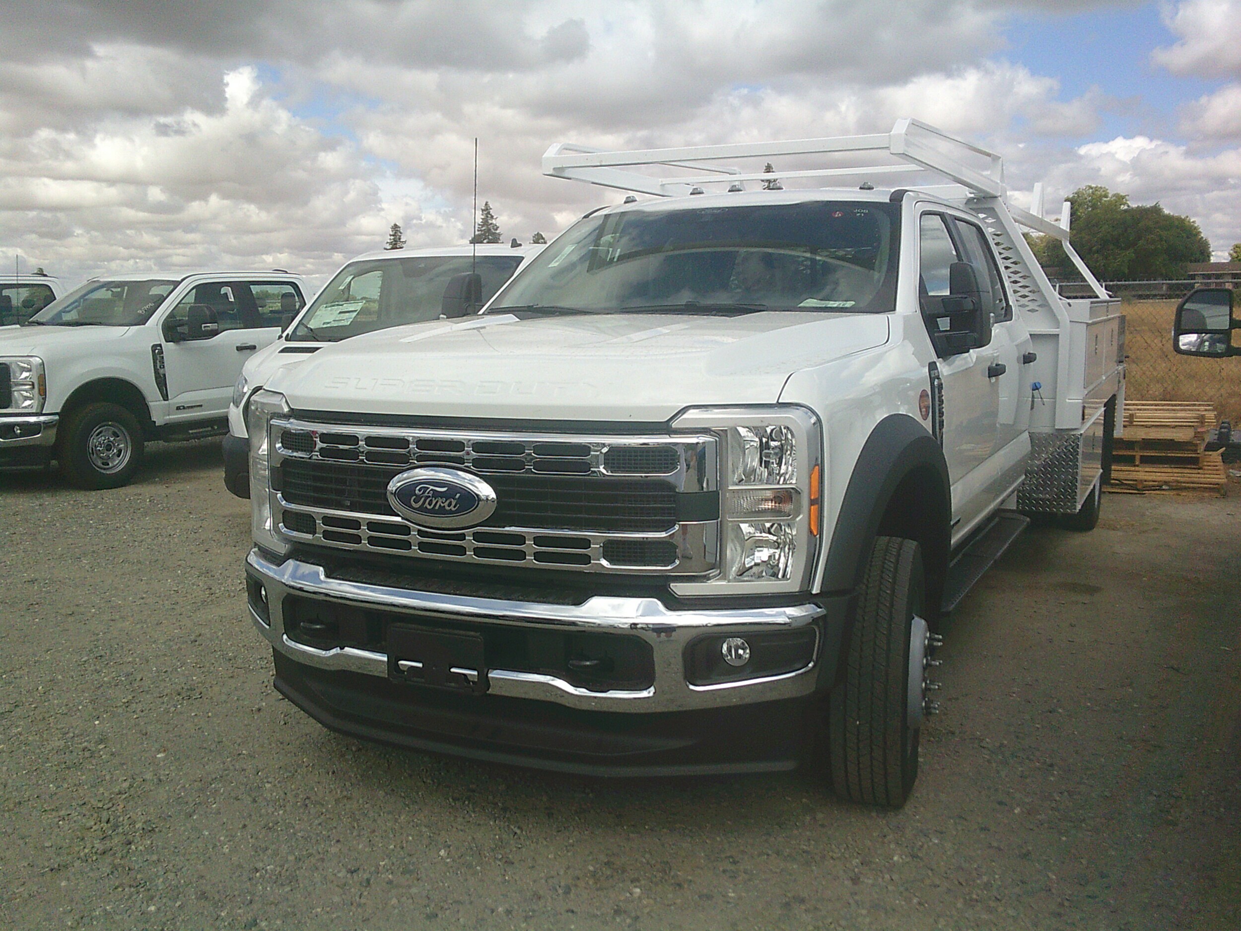 2026 Ford F-550 XL photo 2