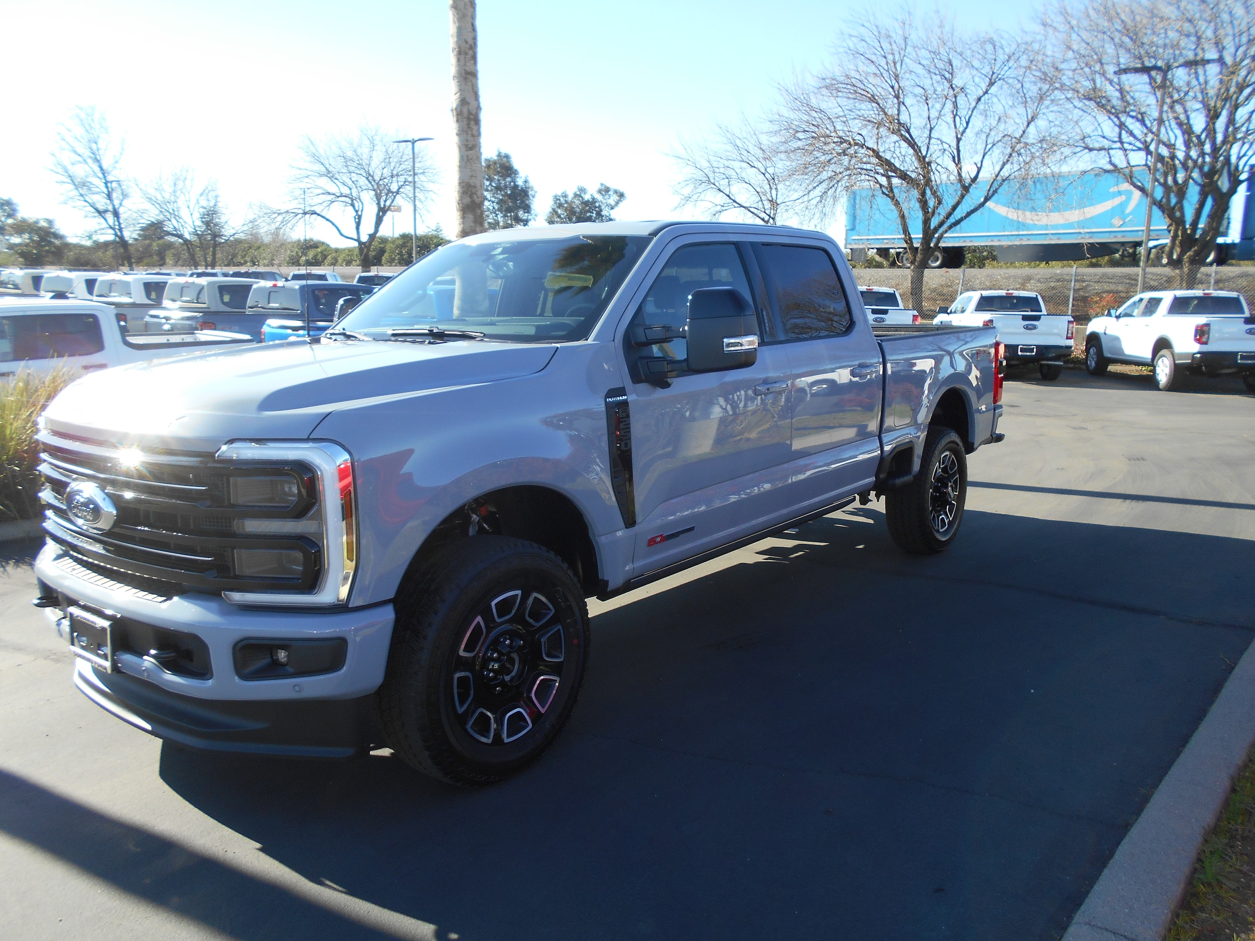 2026 Ford F-250 Super Duty Platinum's photo
