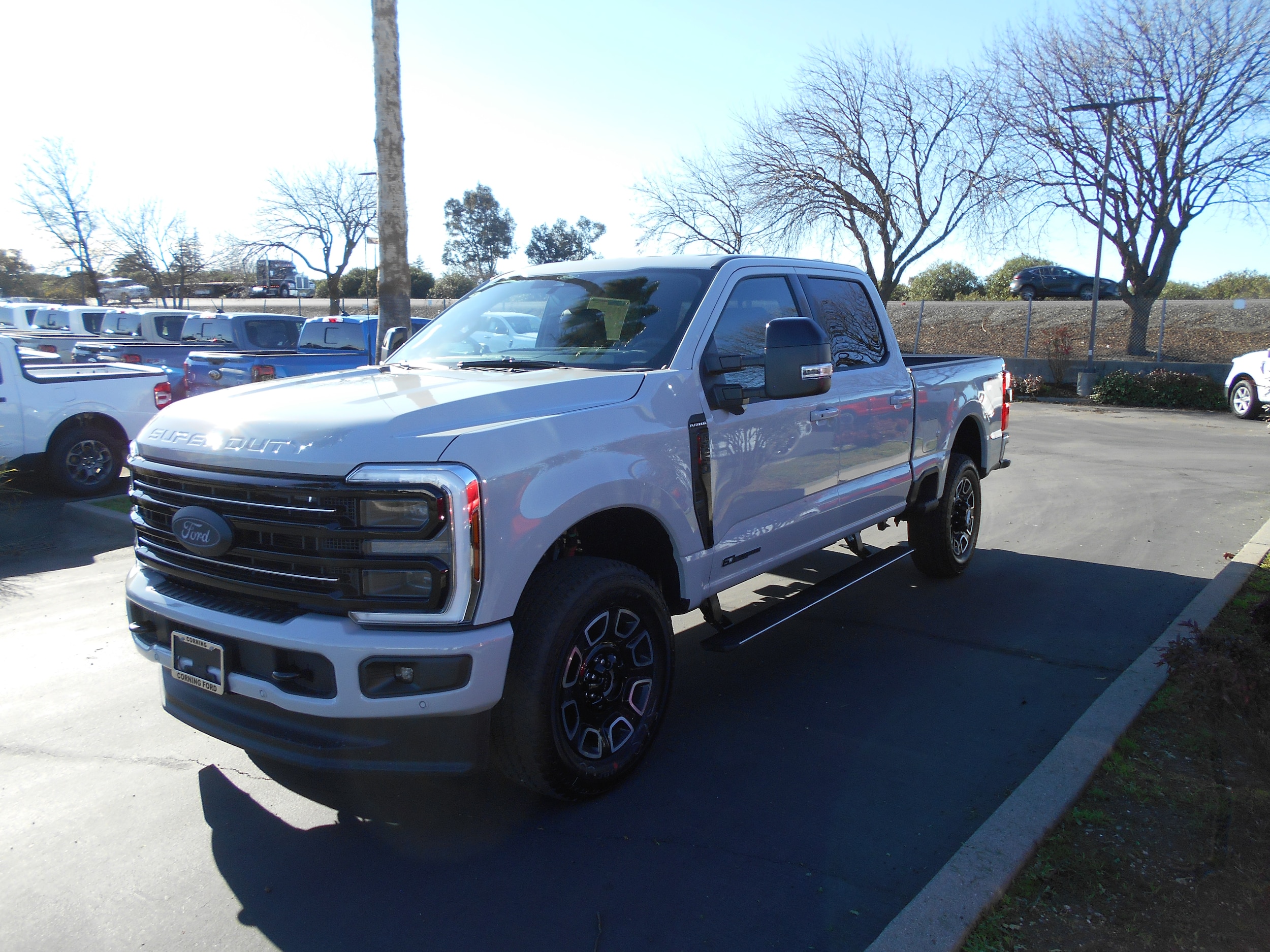 2026 Ford F-250 Super Duty Platinum's photo