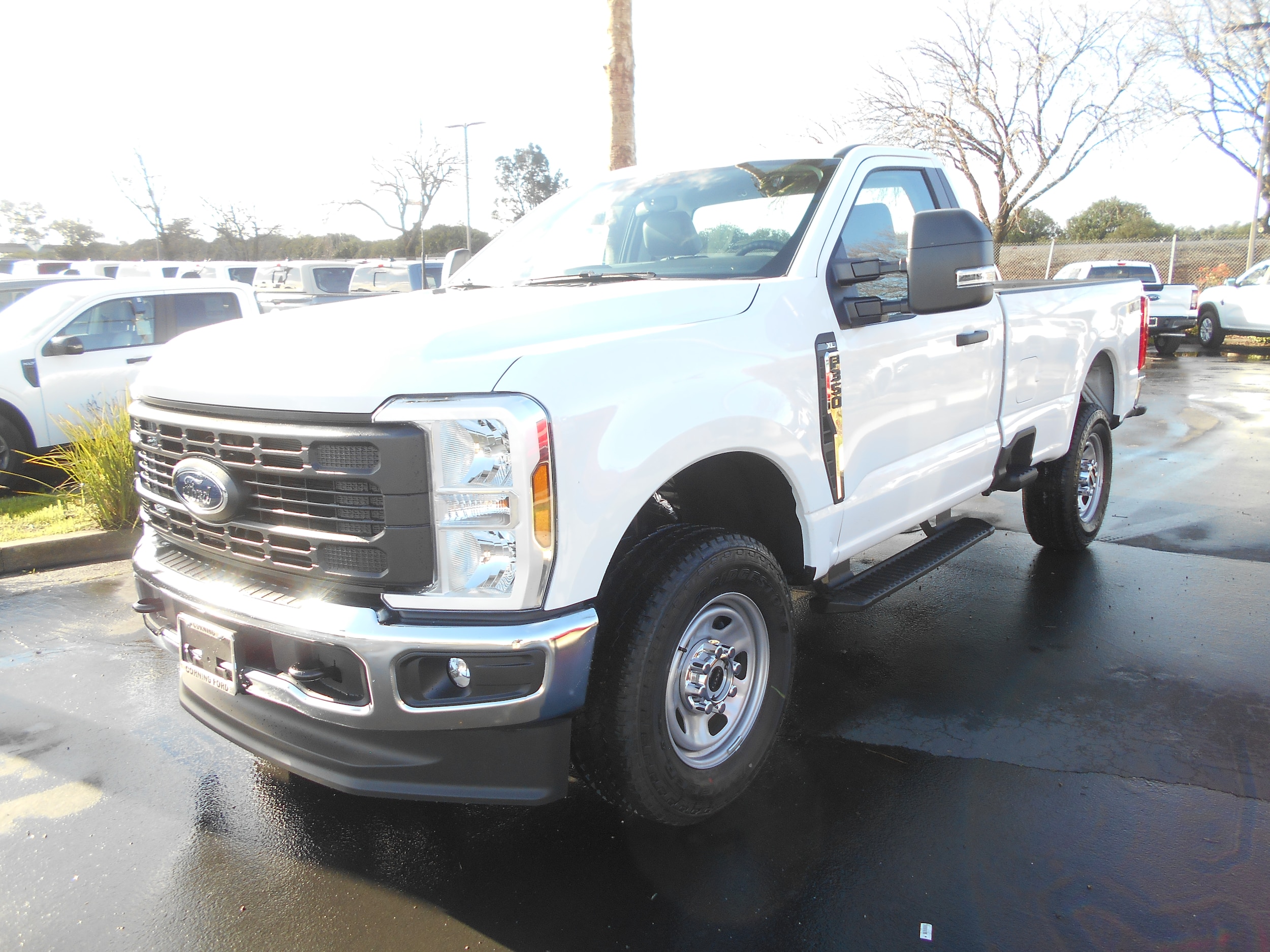 2026 Ford F-350 Super Duty XL's photo