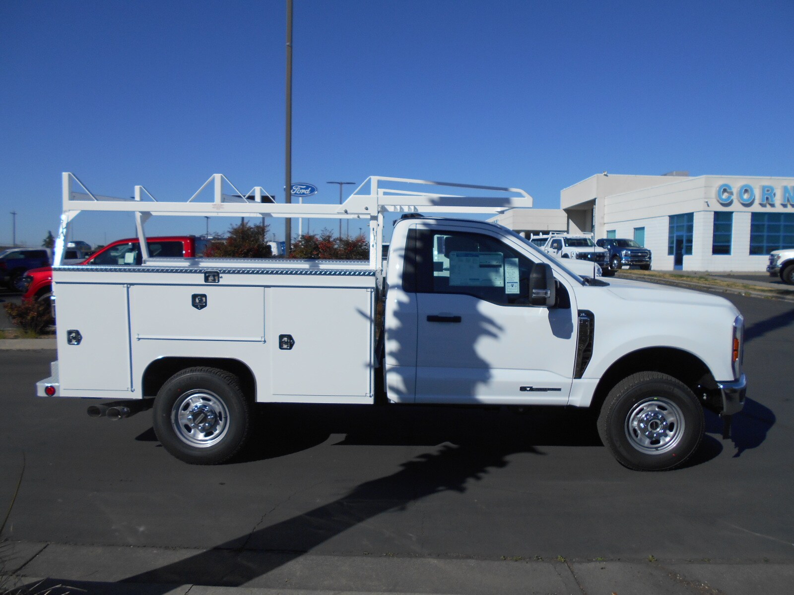 2025 Ford F-250 photo 2