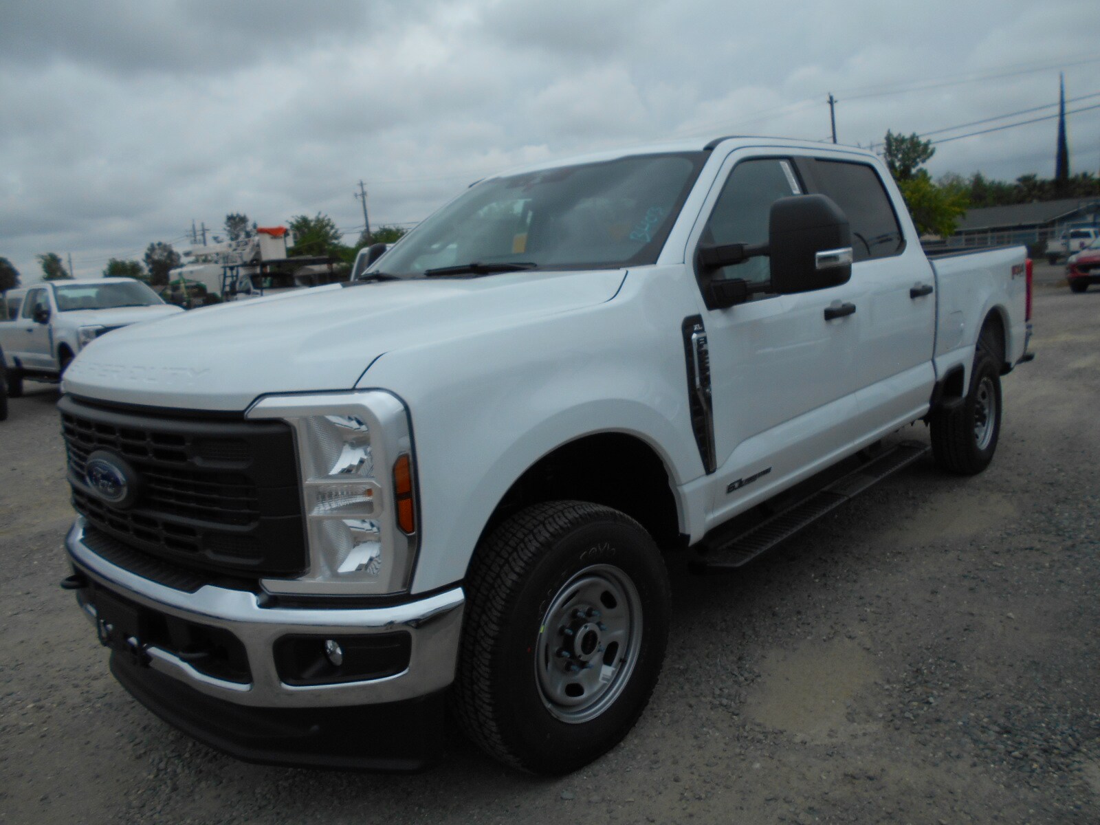 2025 Ford F-250 XL photo 3