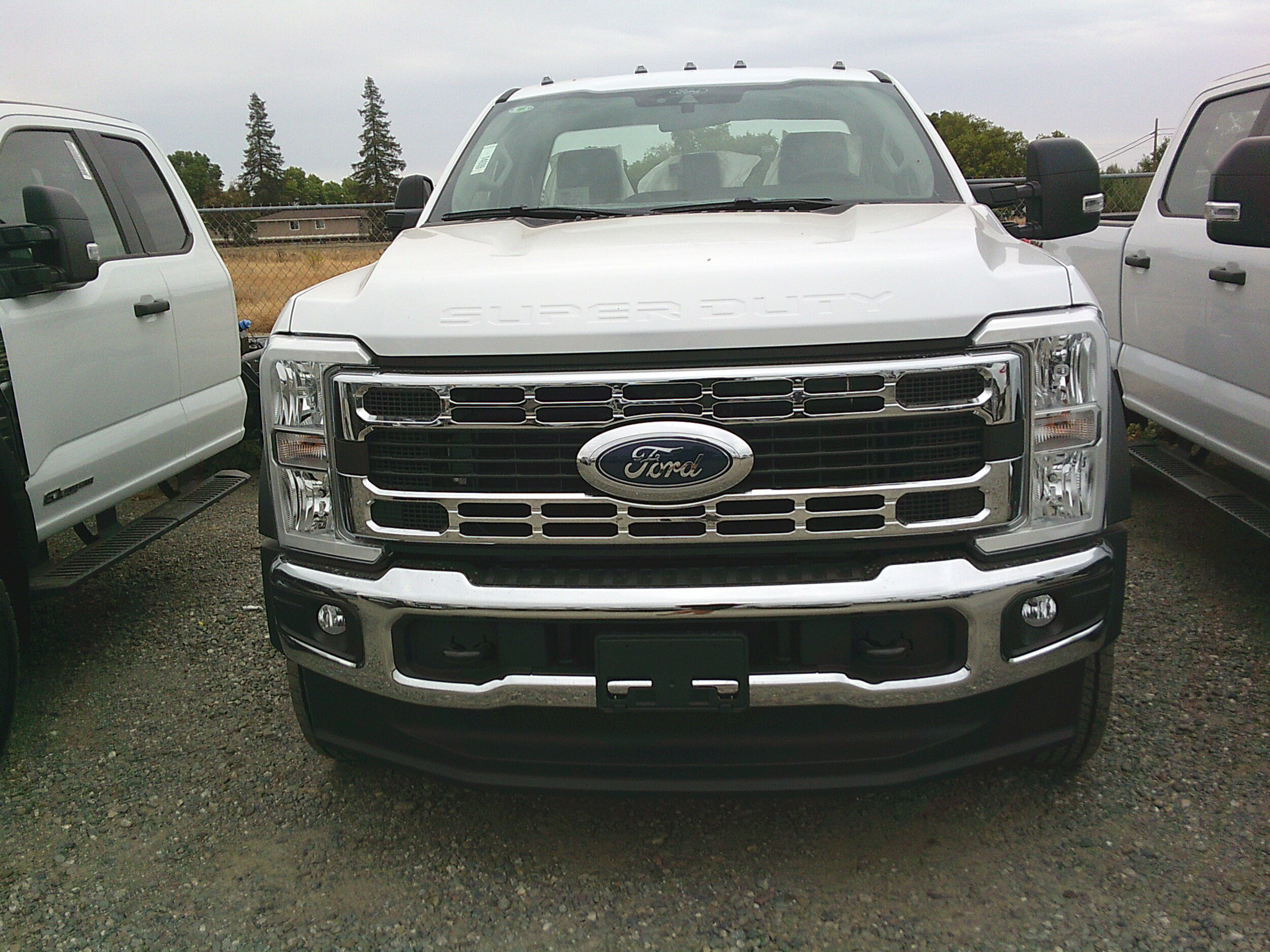 2026 Ford F-550 XL photo 2