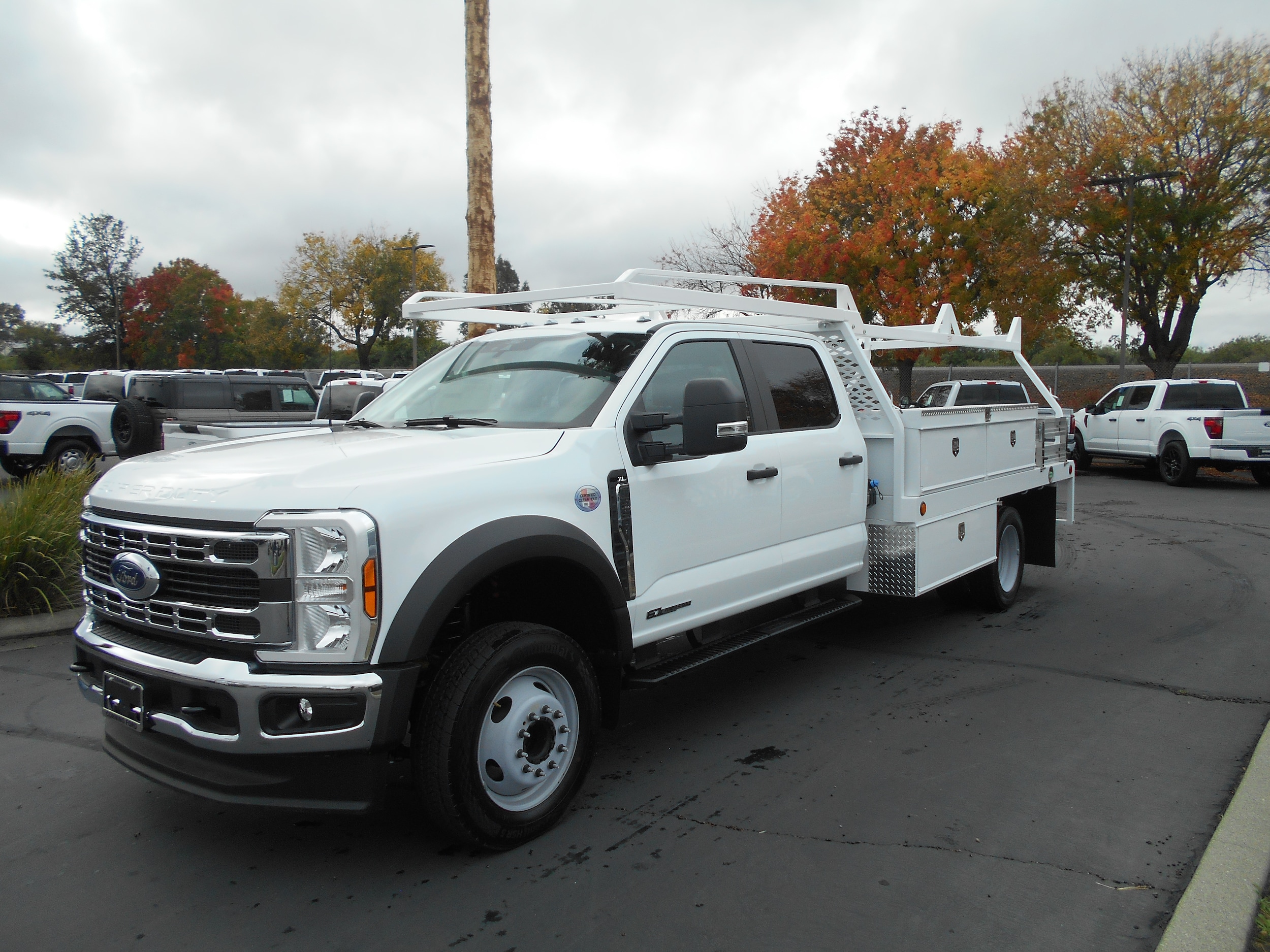 2025 Ford F-550 Super Duty Chassis Cab XL's photo