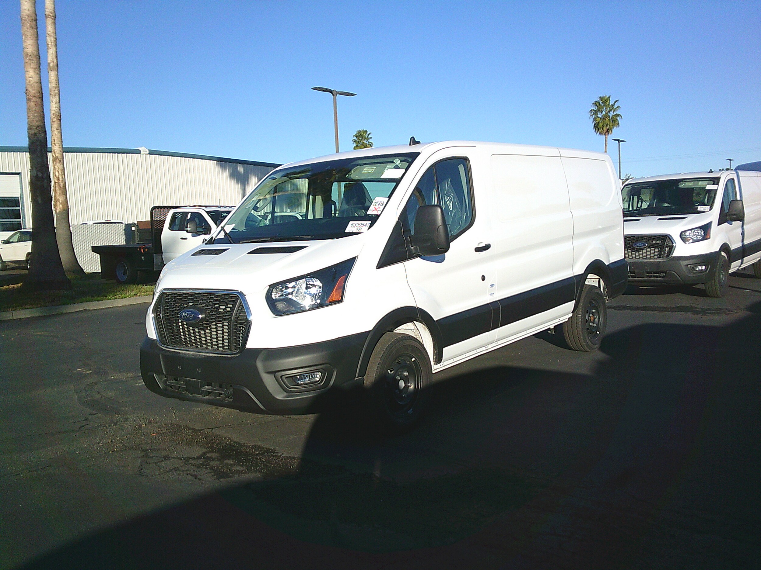 2025 Ford Transit photo 3