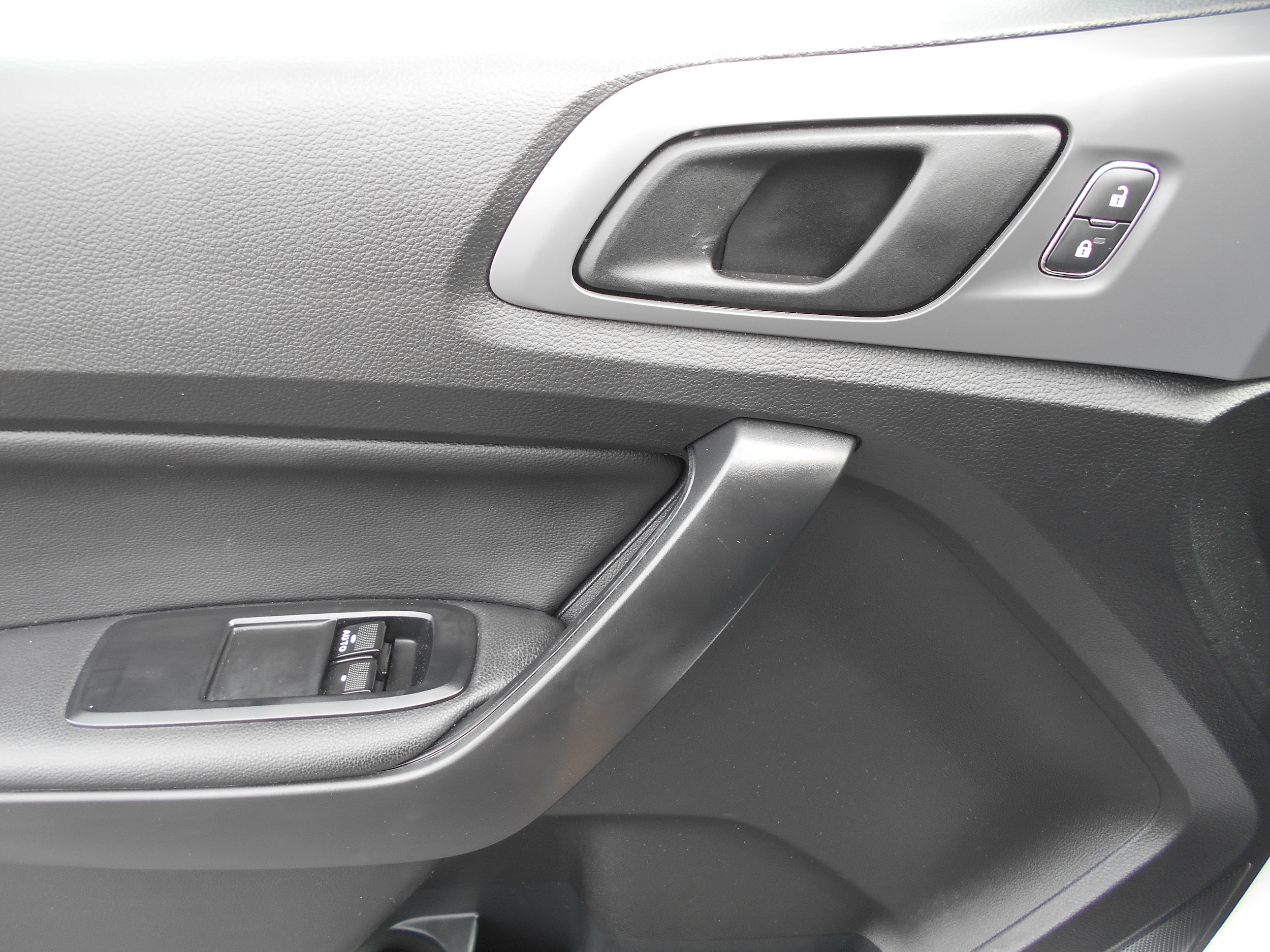 2022 Ford Ranger Vinyl photo 5