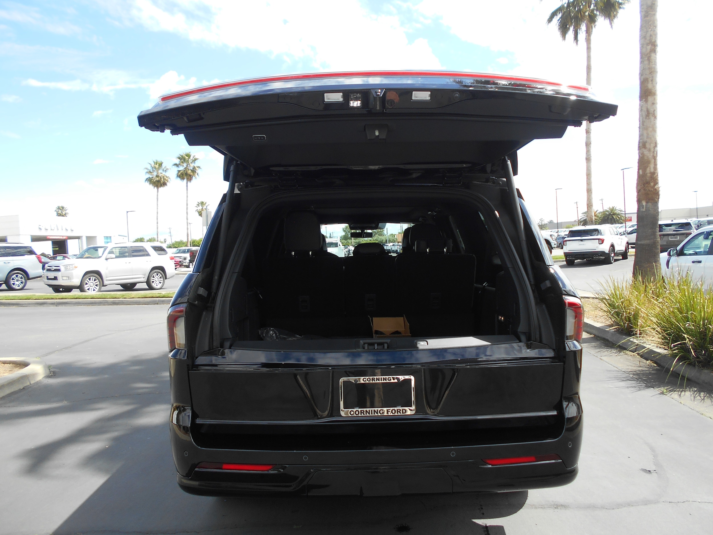 2025 Lincoln Navigator L Black Label photo 5