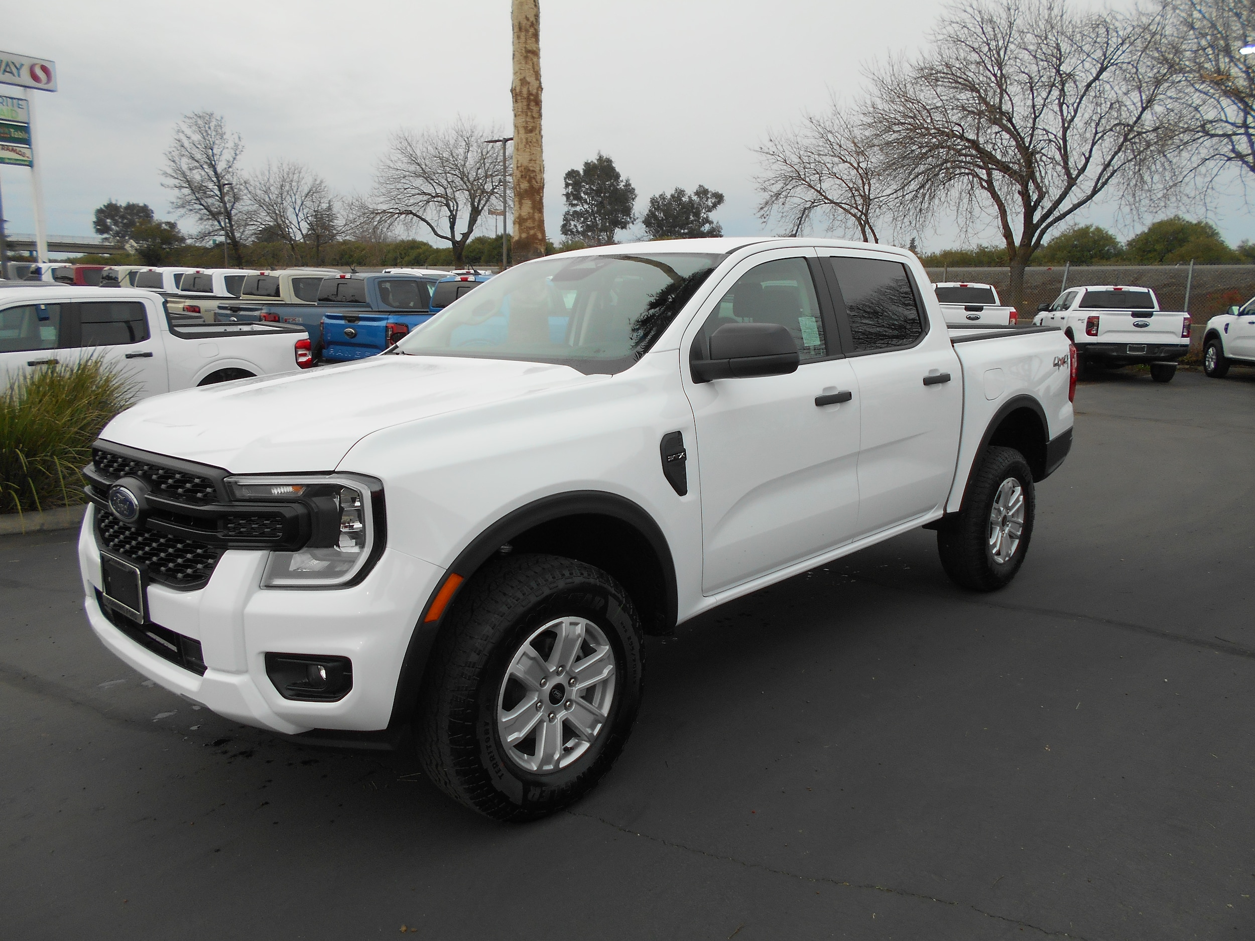 2025 Ford Ranger XL's photo