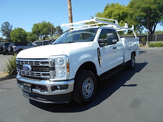 2025 Ford F-350 Chassis Truck Super Cab