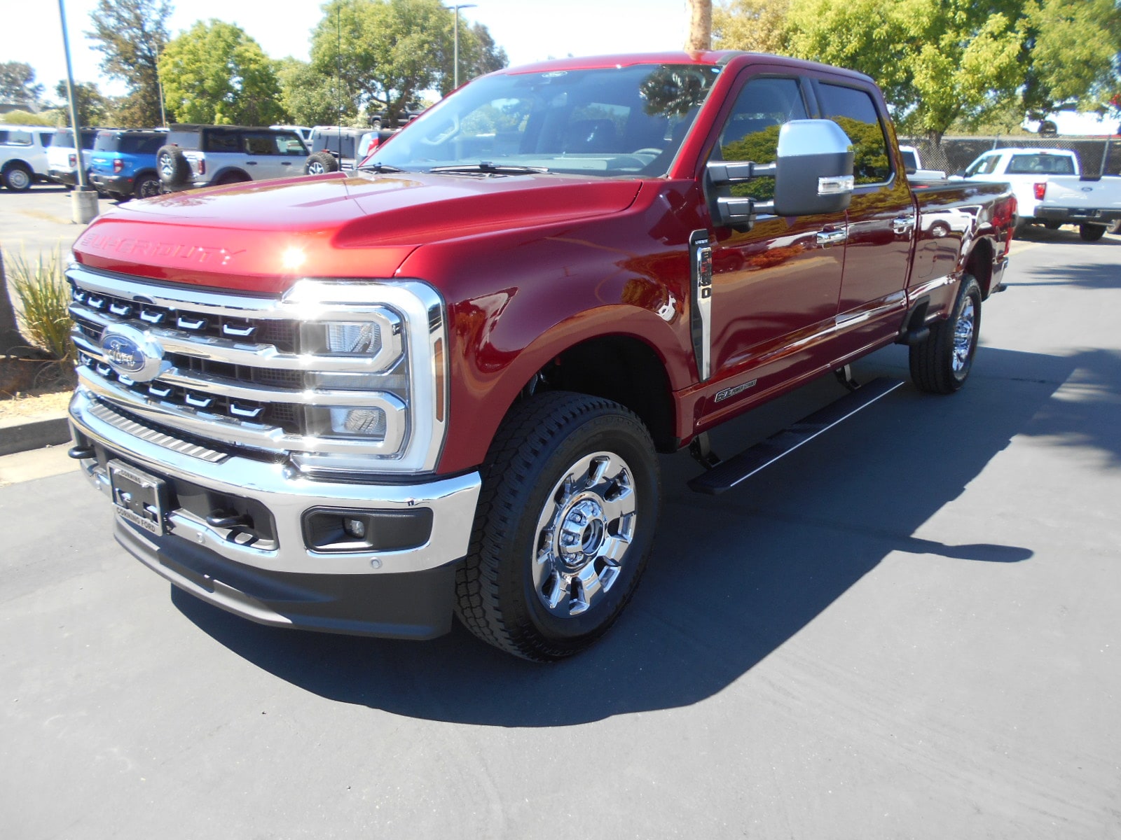 2025 Ford F-350 Super Duty Lariat's photo