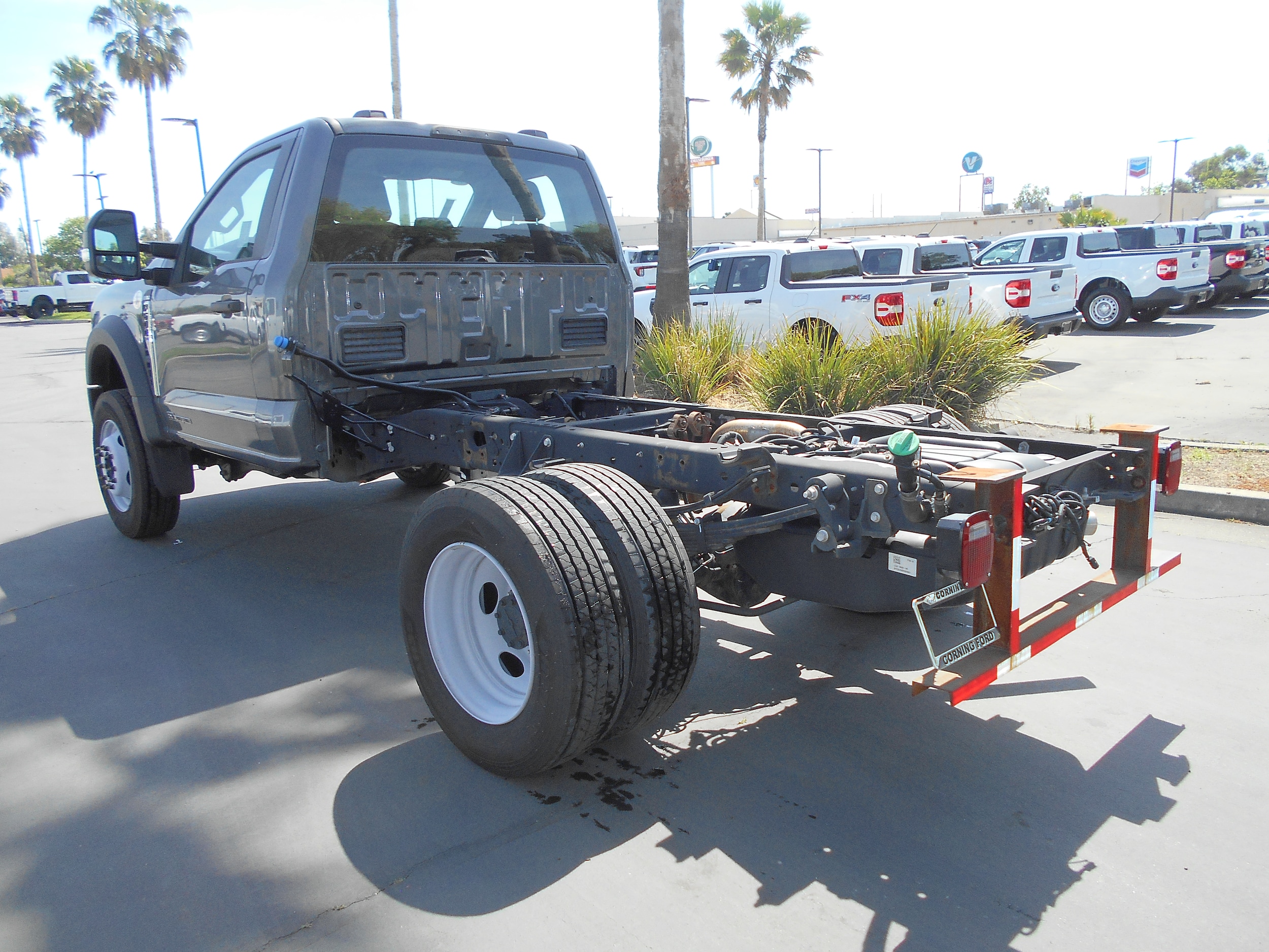 2025 Ford F-600 Chassis Cloth photo 2