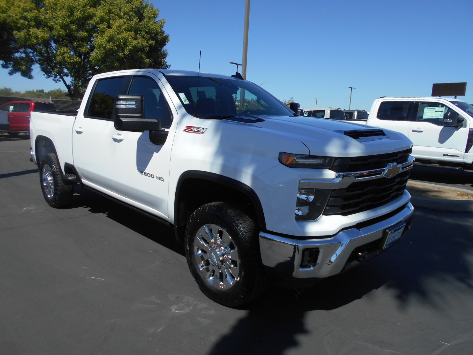 Used 2024 Chevrolet Silverado 2500HD LT with VIN 1GC4YNEY4RF114986 for sale in Corning, CA