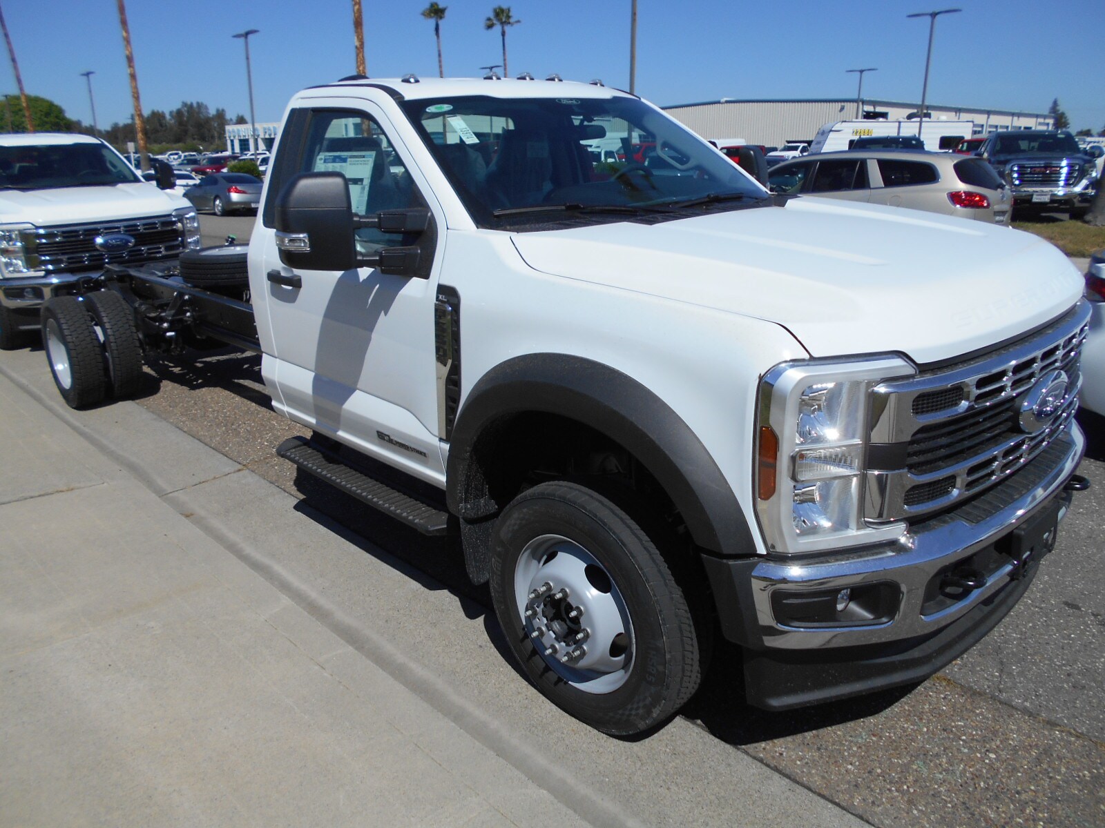 2025 Ford F-550 XL photo 3