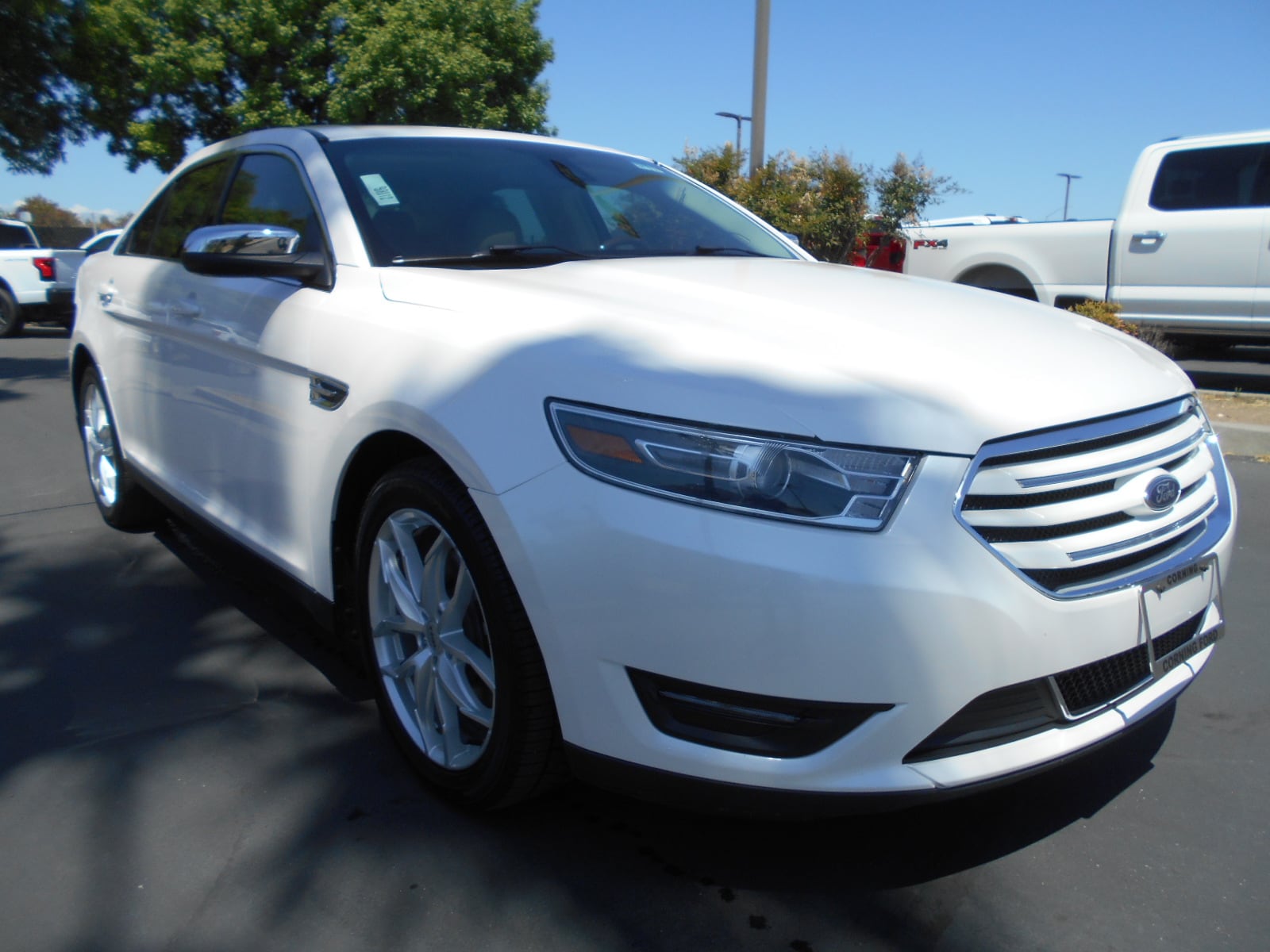 Used 2018 Ford Taurus Limited with VIN 1FAHP2F87JG131612 for sale in Corning, CA