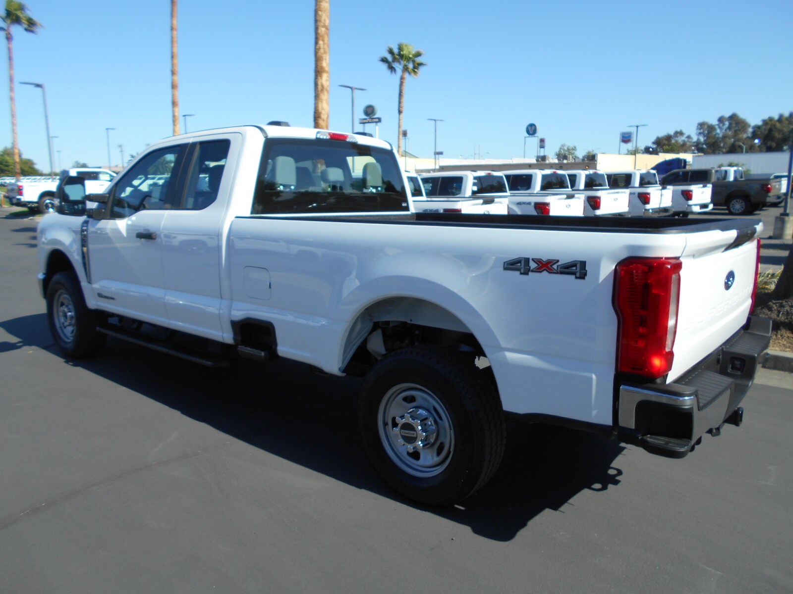 2025 Ford F-350 XL photo 3