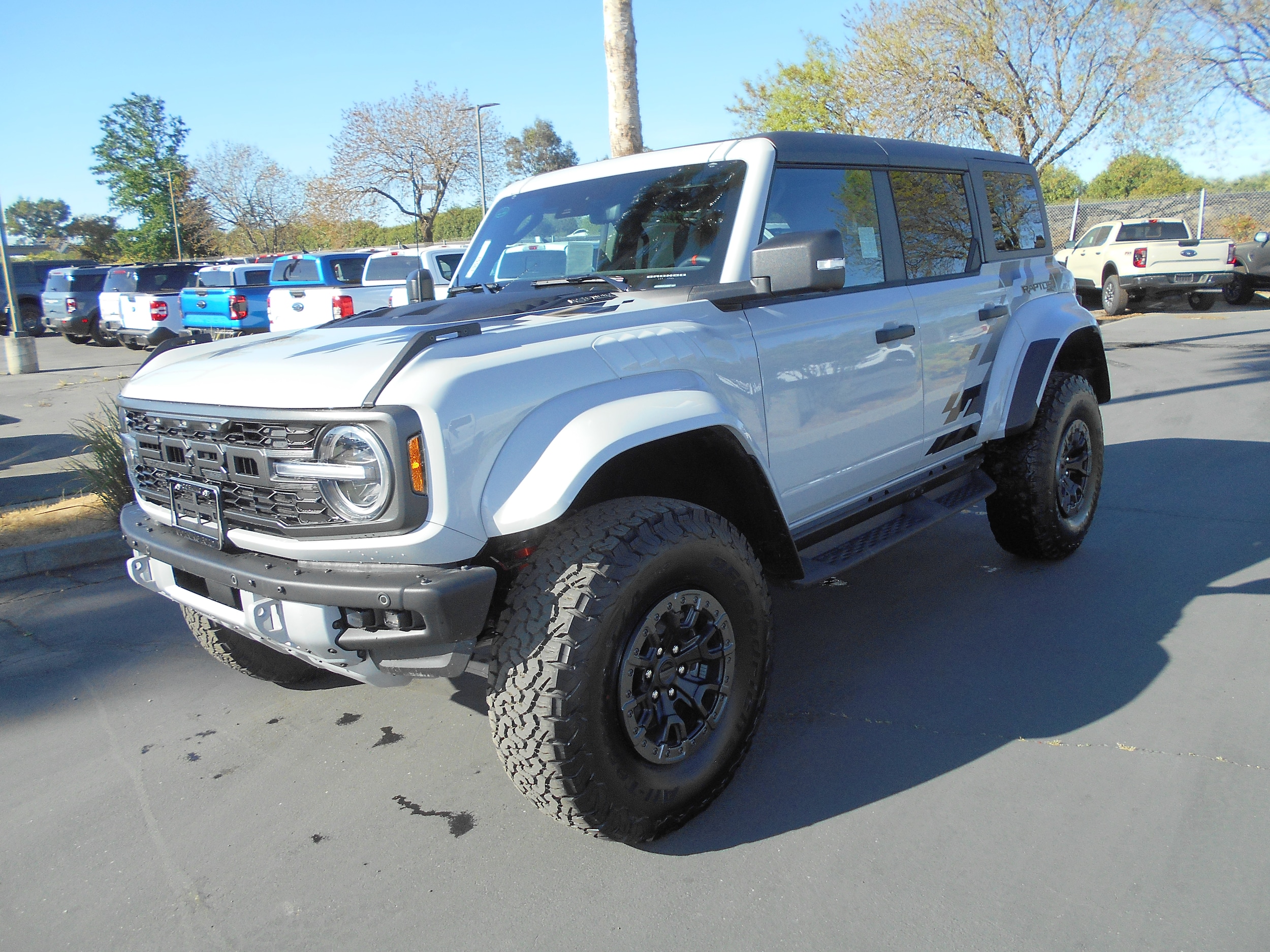 2026 Ford Bronco Raptor 4x4's photo