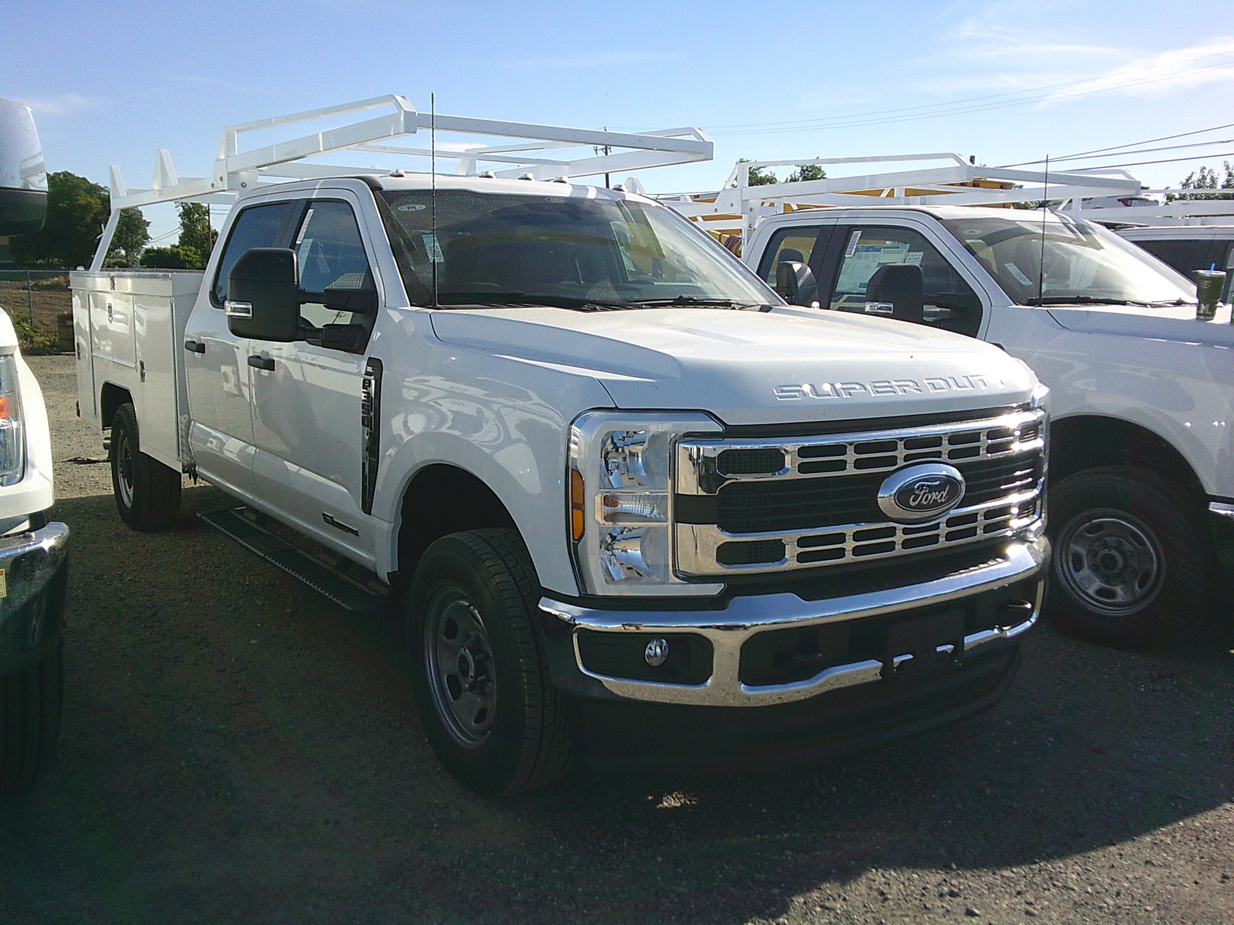2026 Ford F-350 XL 4x4 Crew Cab 179-In SRW's photo