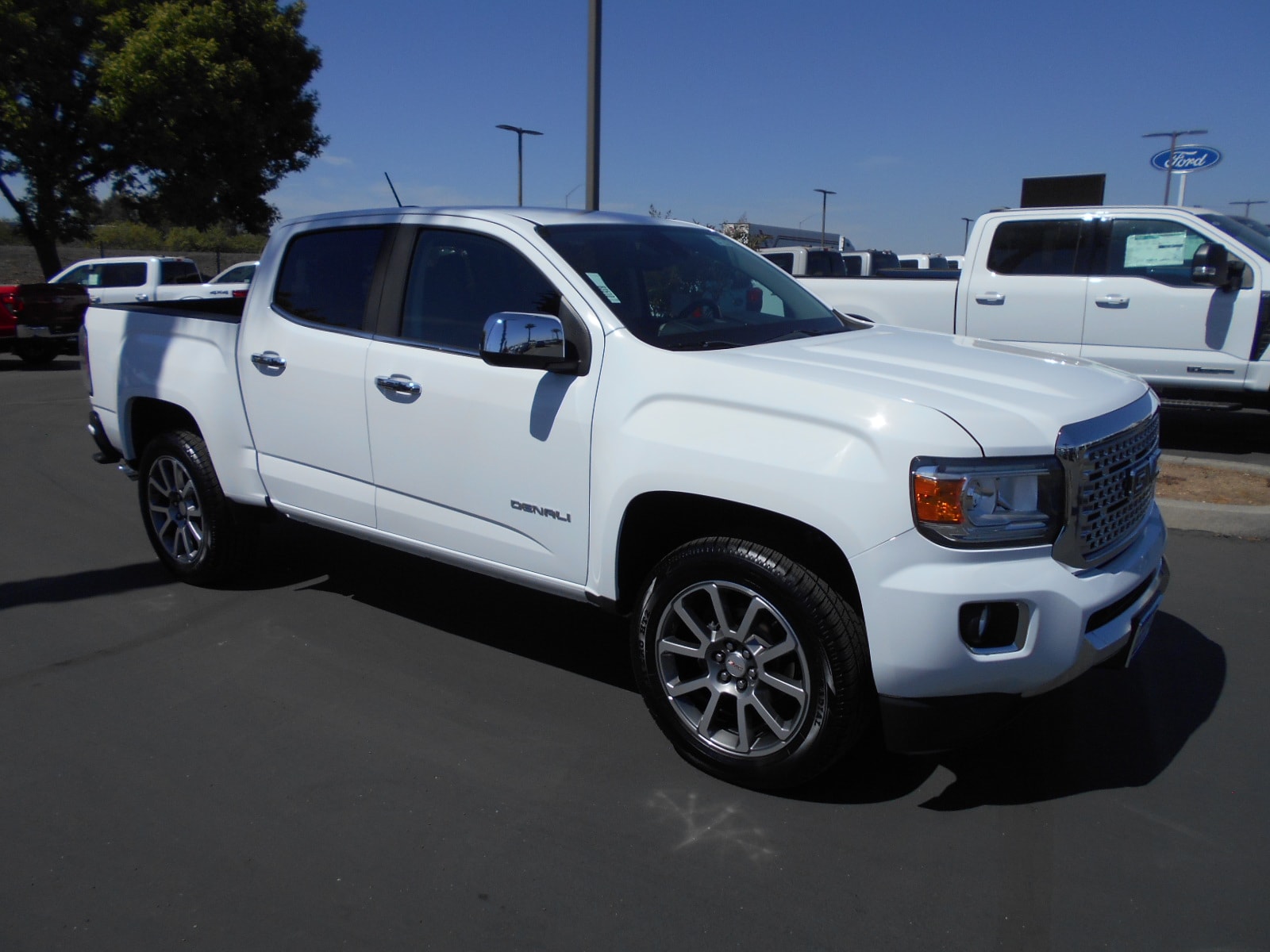 Used 2018 GMC Canyon Denali with VIN 1GTG6EEN1J1257842 for sale in Corning, CA