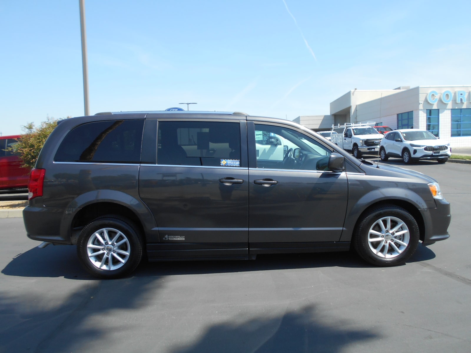 Used 2018 Dodge Grand Caravan SXT with VIN 2C4RDGCG2JR238582 for sale in Corning, CA