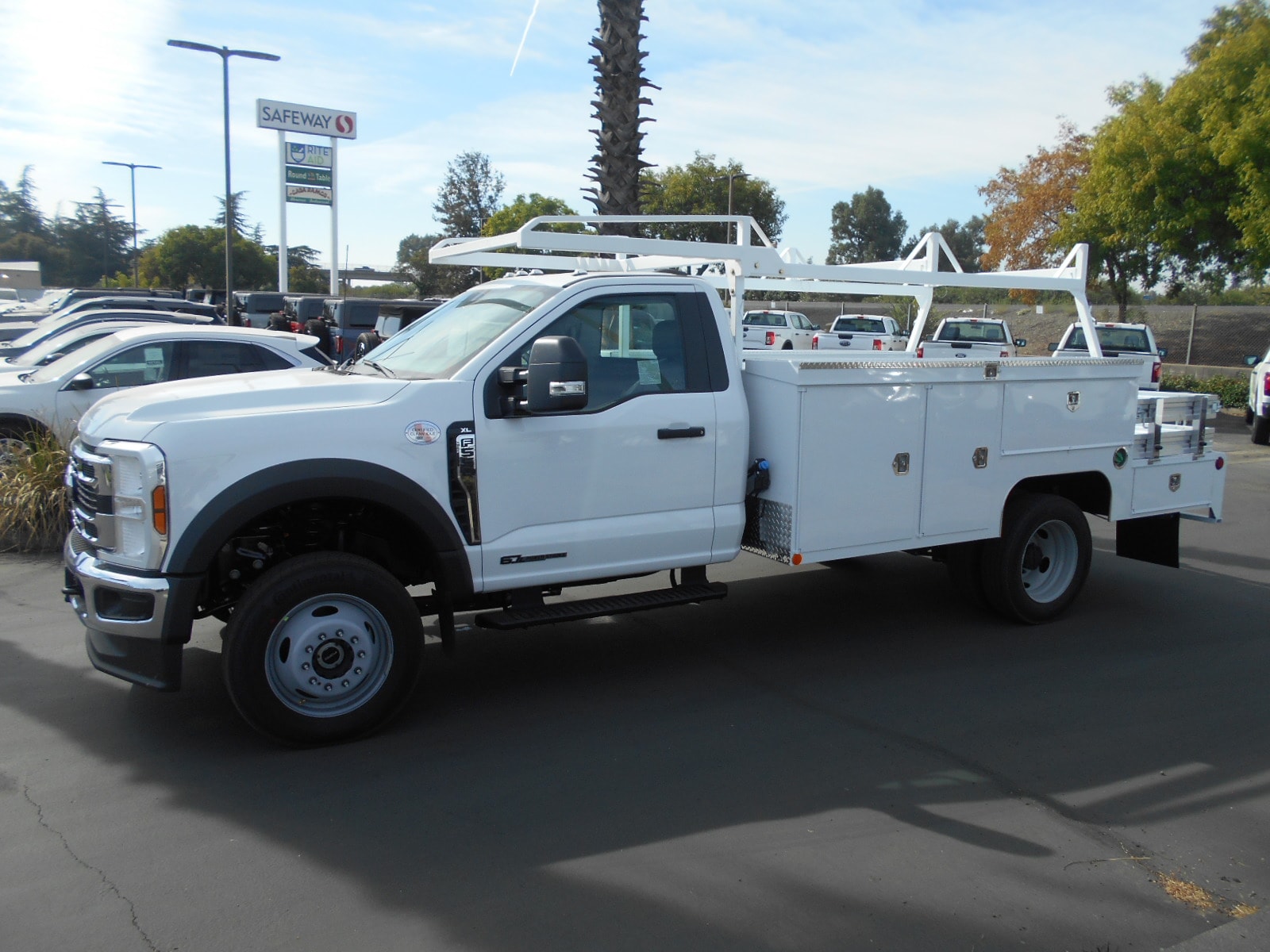 2024 Ford F-550 Chassis Truck Standard Cab 