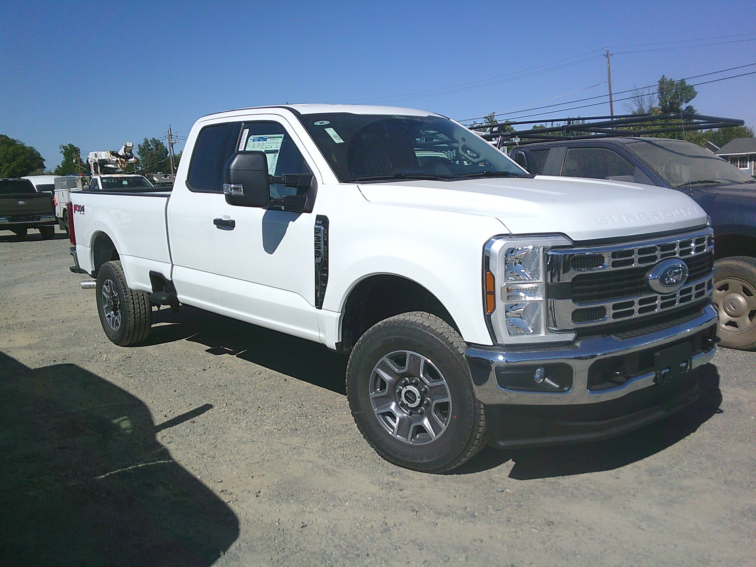 2025 Ford F-350 XLT photo 2