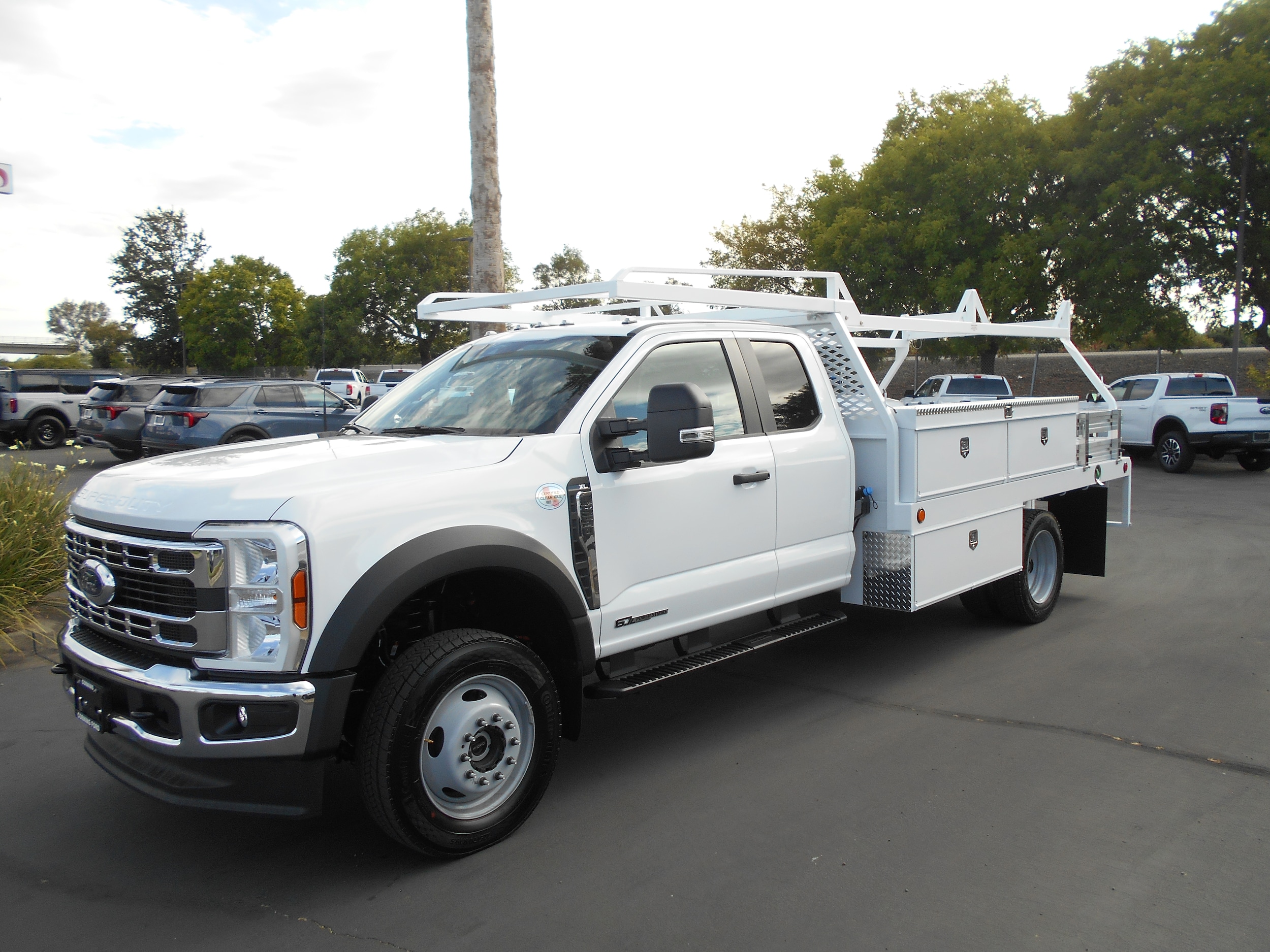 2026 Ford F-550 XL 4x4 SuperCab 192-In DRW's photo