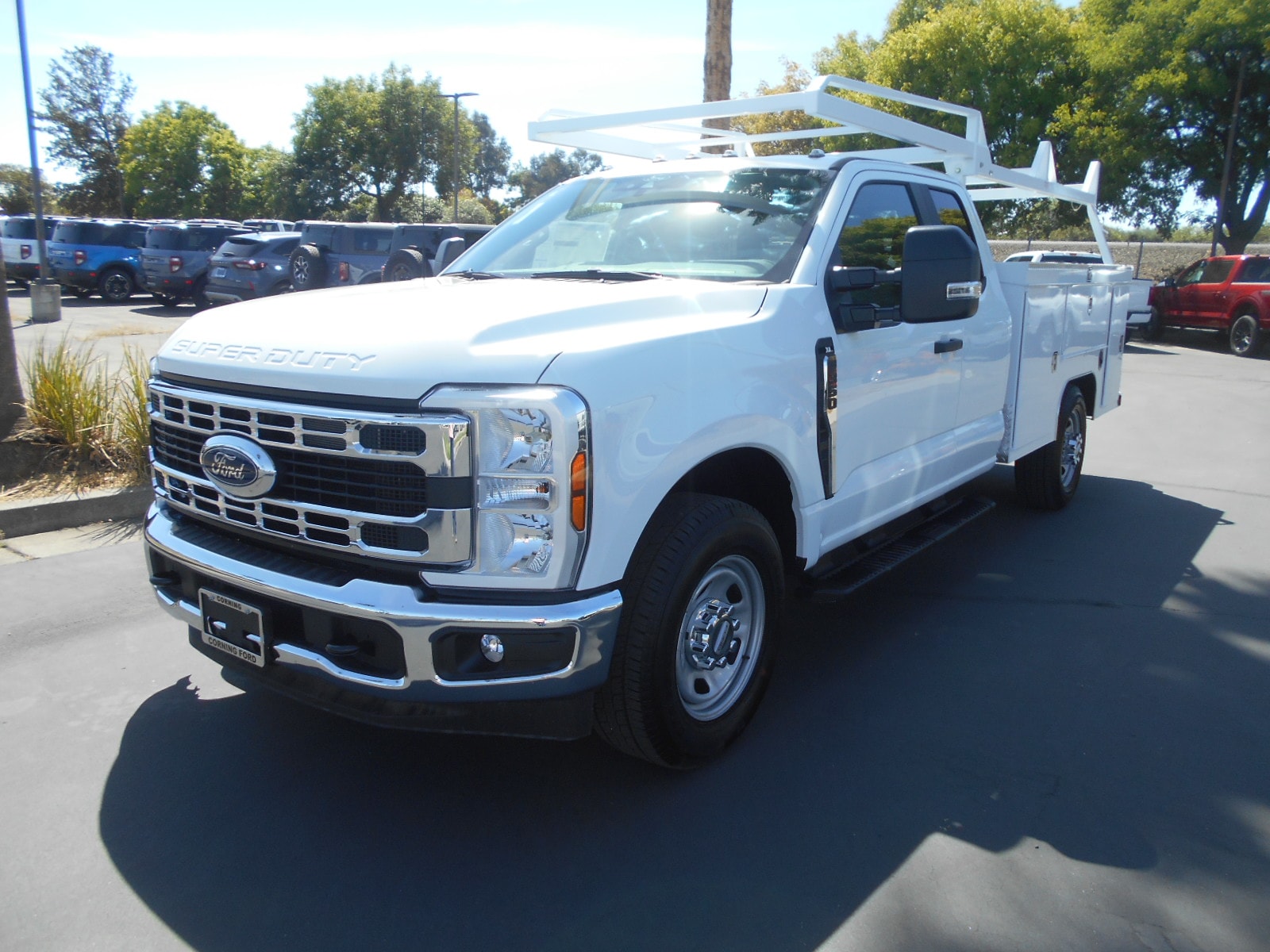 2025 Ford F-350 Super Duty Chassis Cab XL's photo