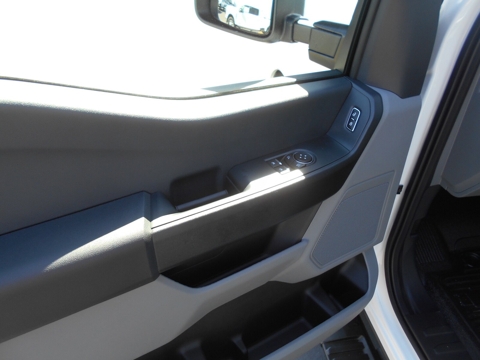 2025 Ford F-250 XL photo 4