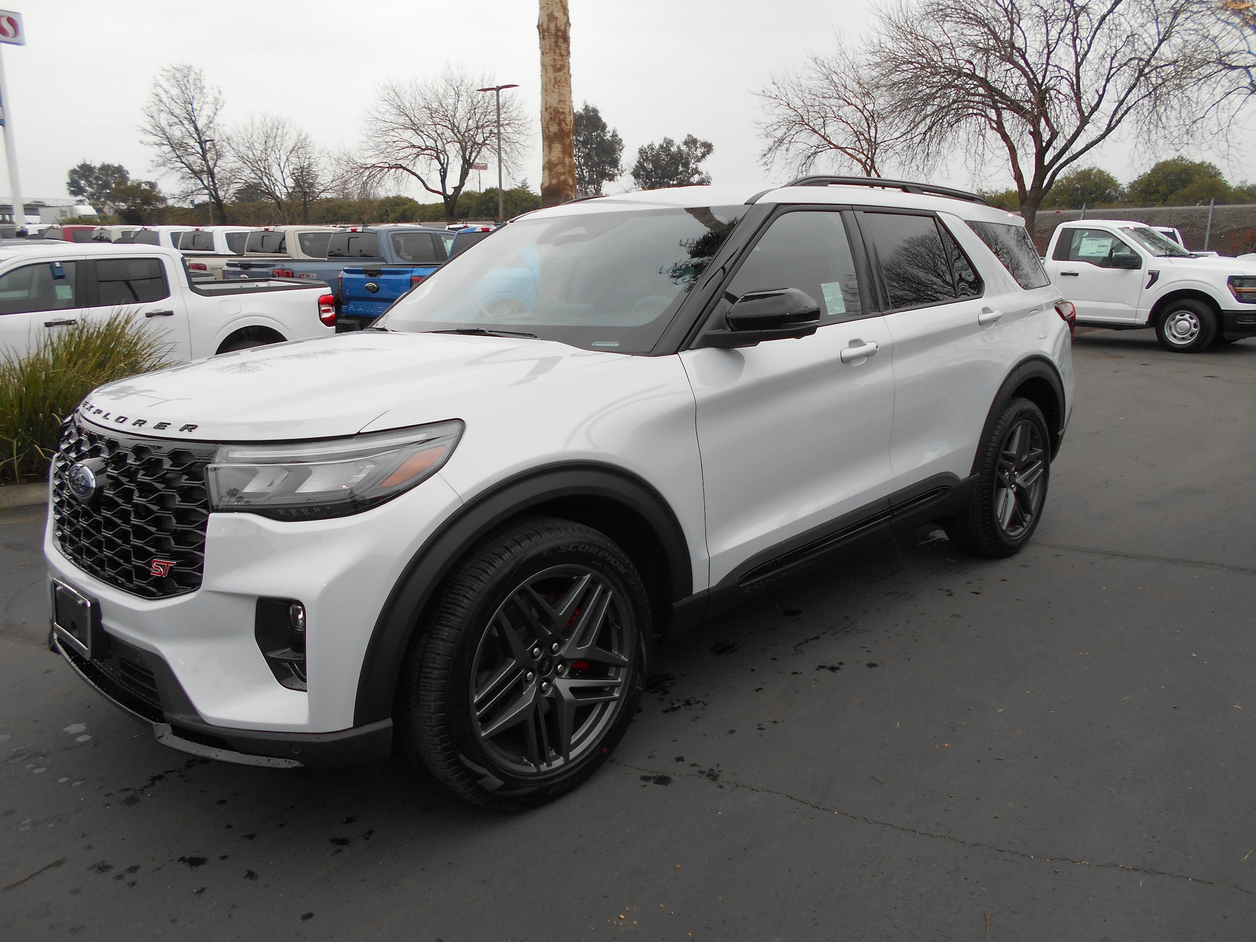 2026 Ford Explorer ST's photo