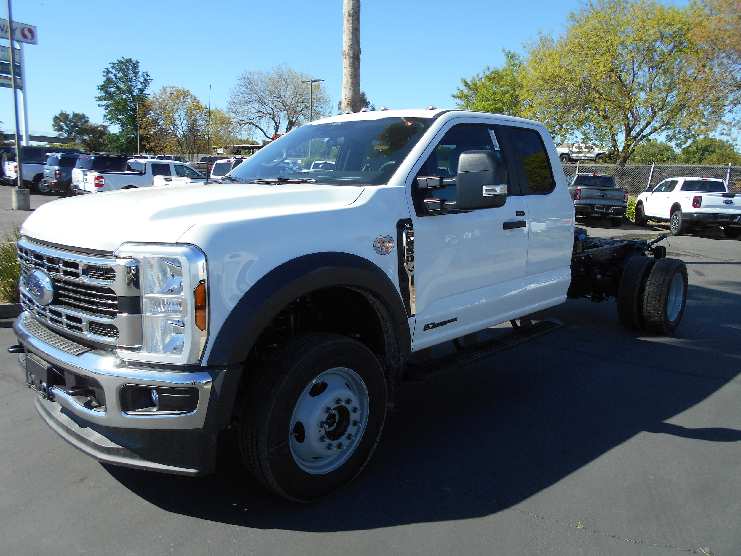 2026 Ford F-450 XL 4x4 SuperCab 192-In DRW's photo