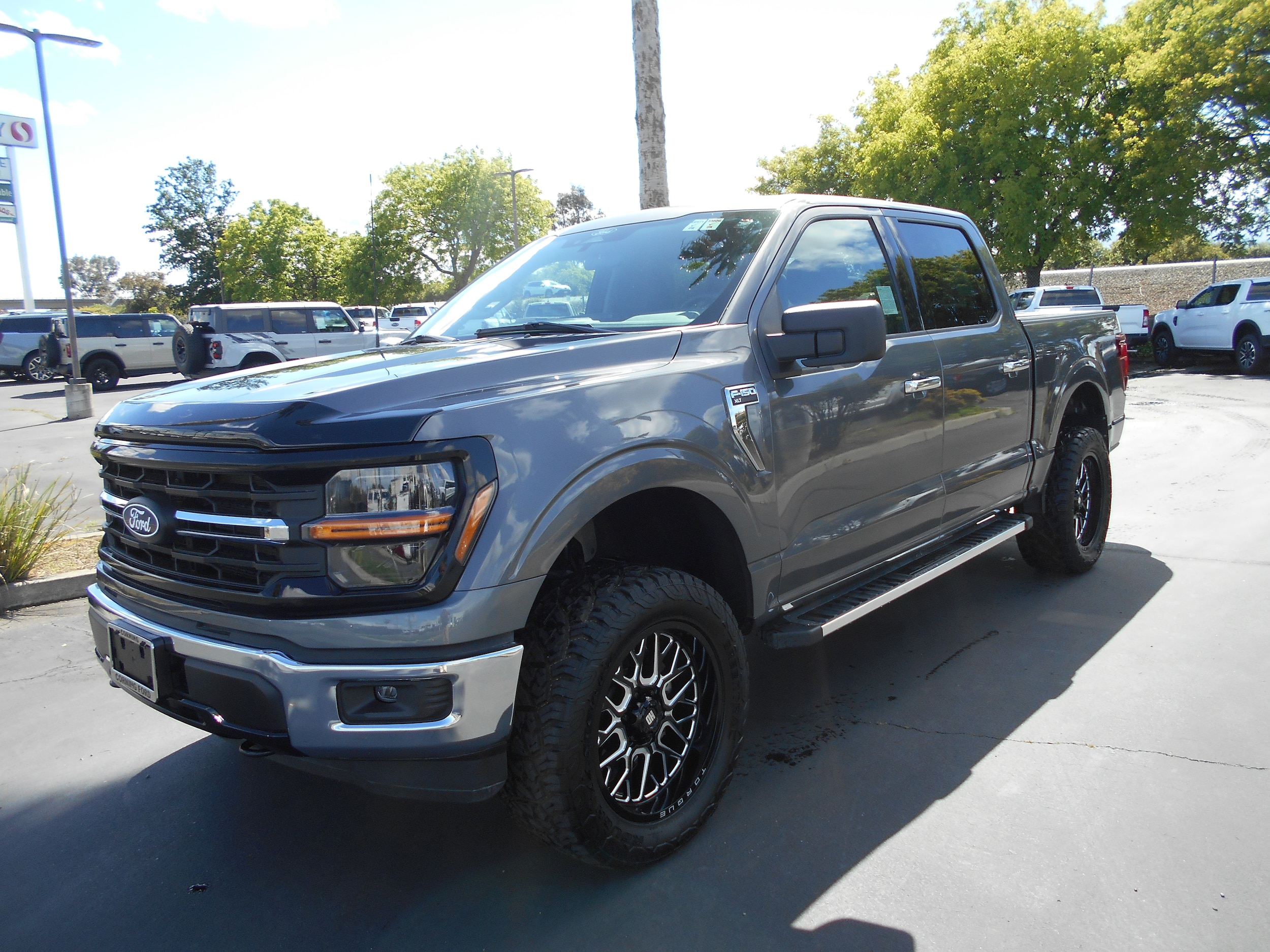 2025 Ford F-150 XLT 4x4 SuperCrew 145 in's photo