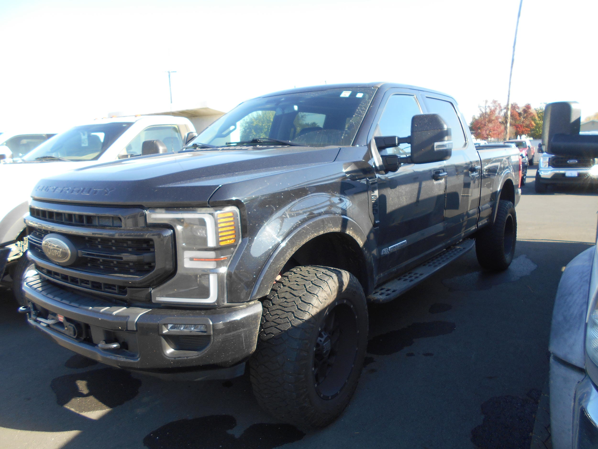 2021 Ford F-350 Super Duty Lariat's photo