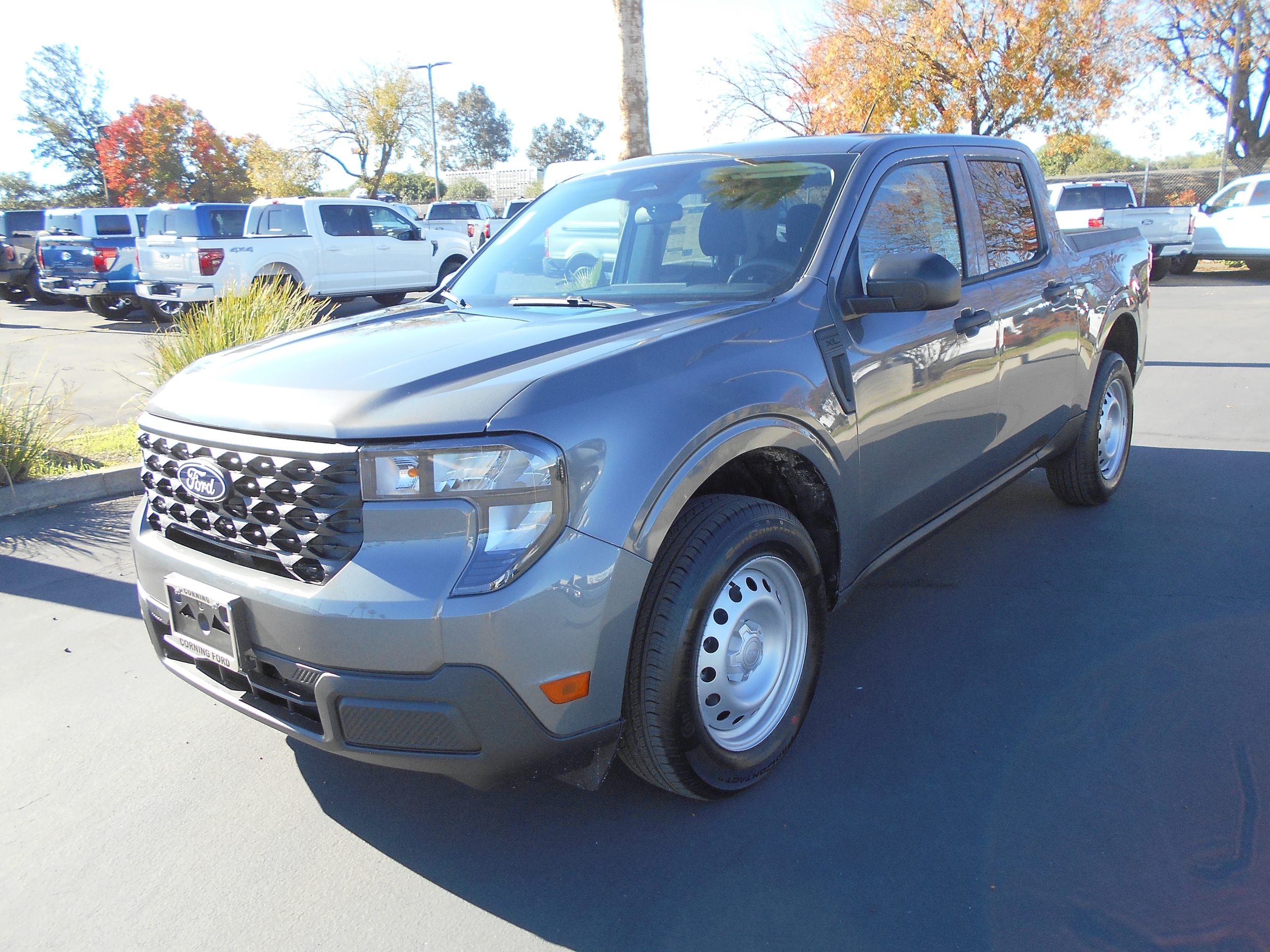 2025 Ford Maverick XL's photo