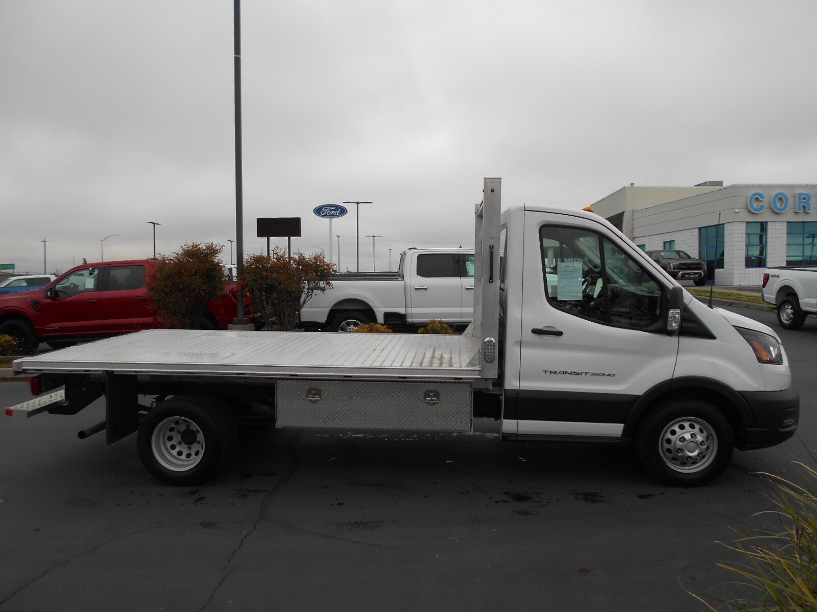 2024 Ford Transit photo 3
