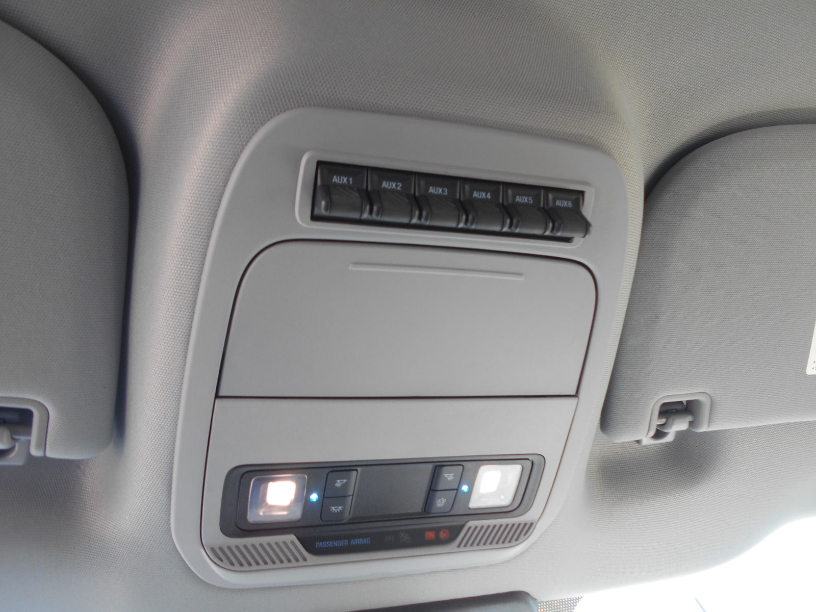 2025 Ford F-550 Chassis Cloth photo 5