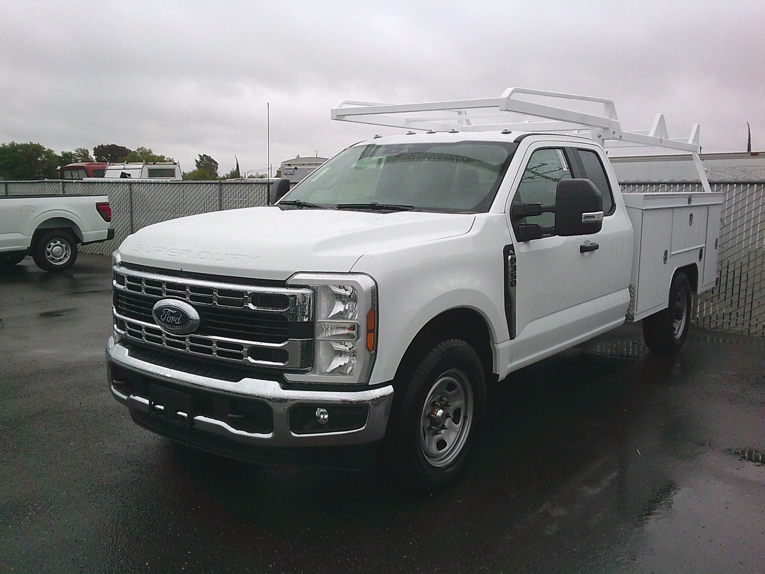 2026 Ford F-350 XL photo 3