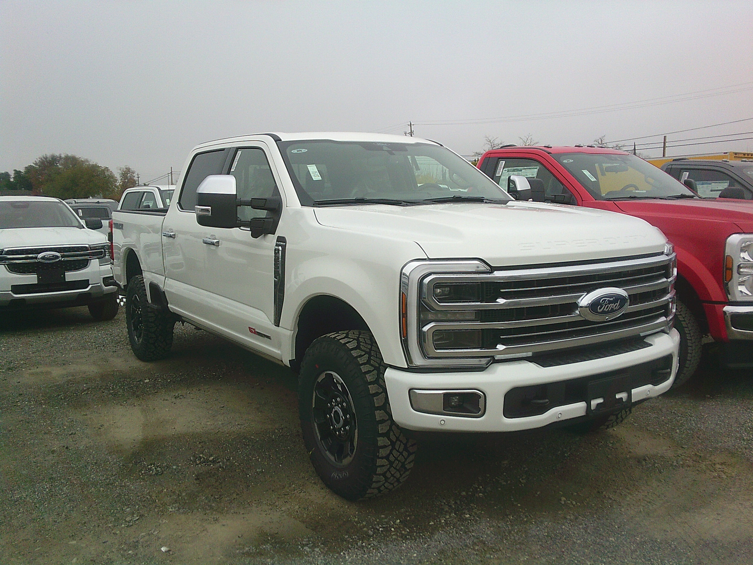 2026 Ford F-250 Super Duty Platinum's photo