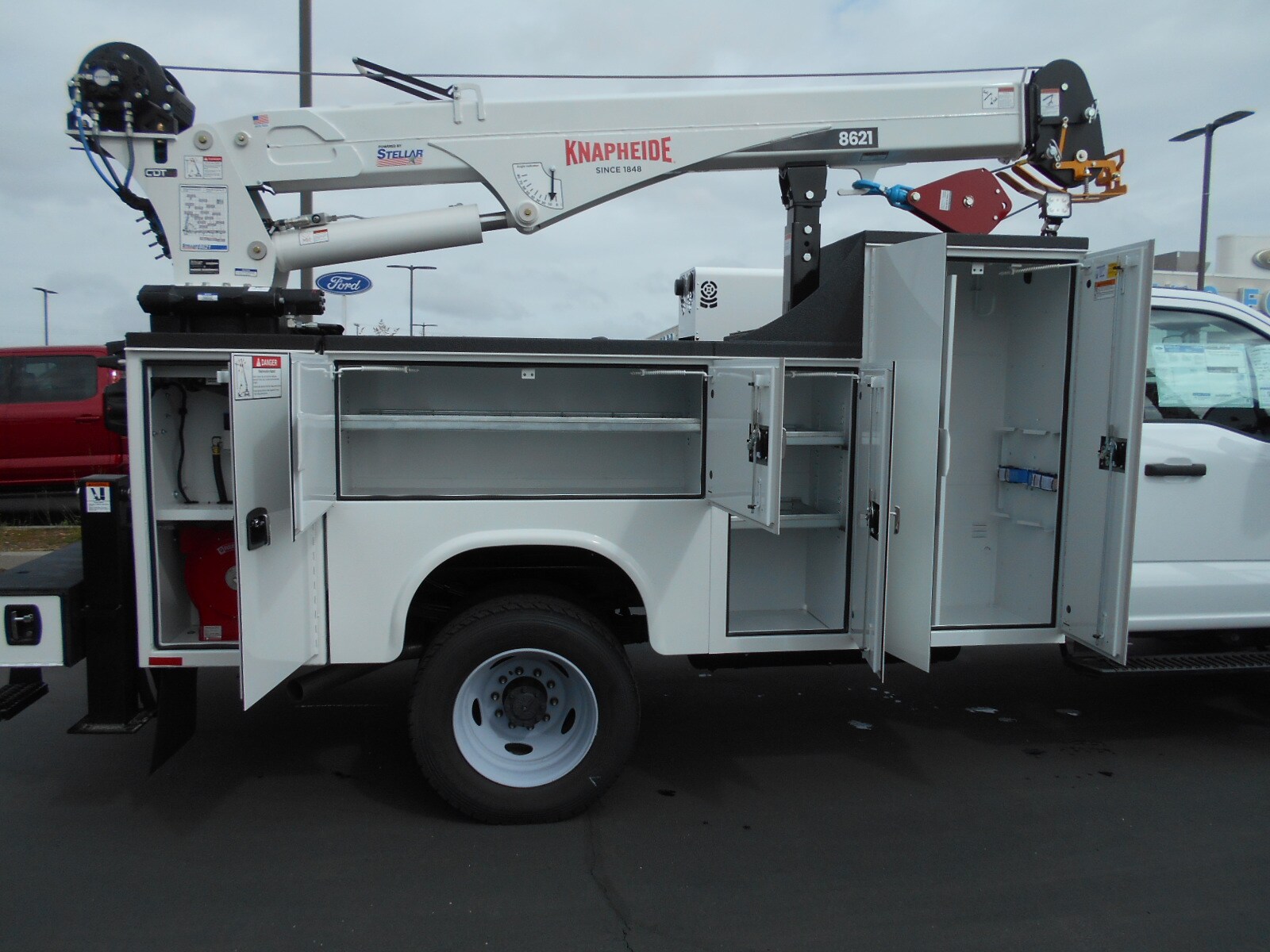 2024 Ford F-600 photo 4