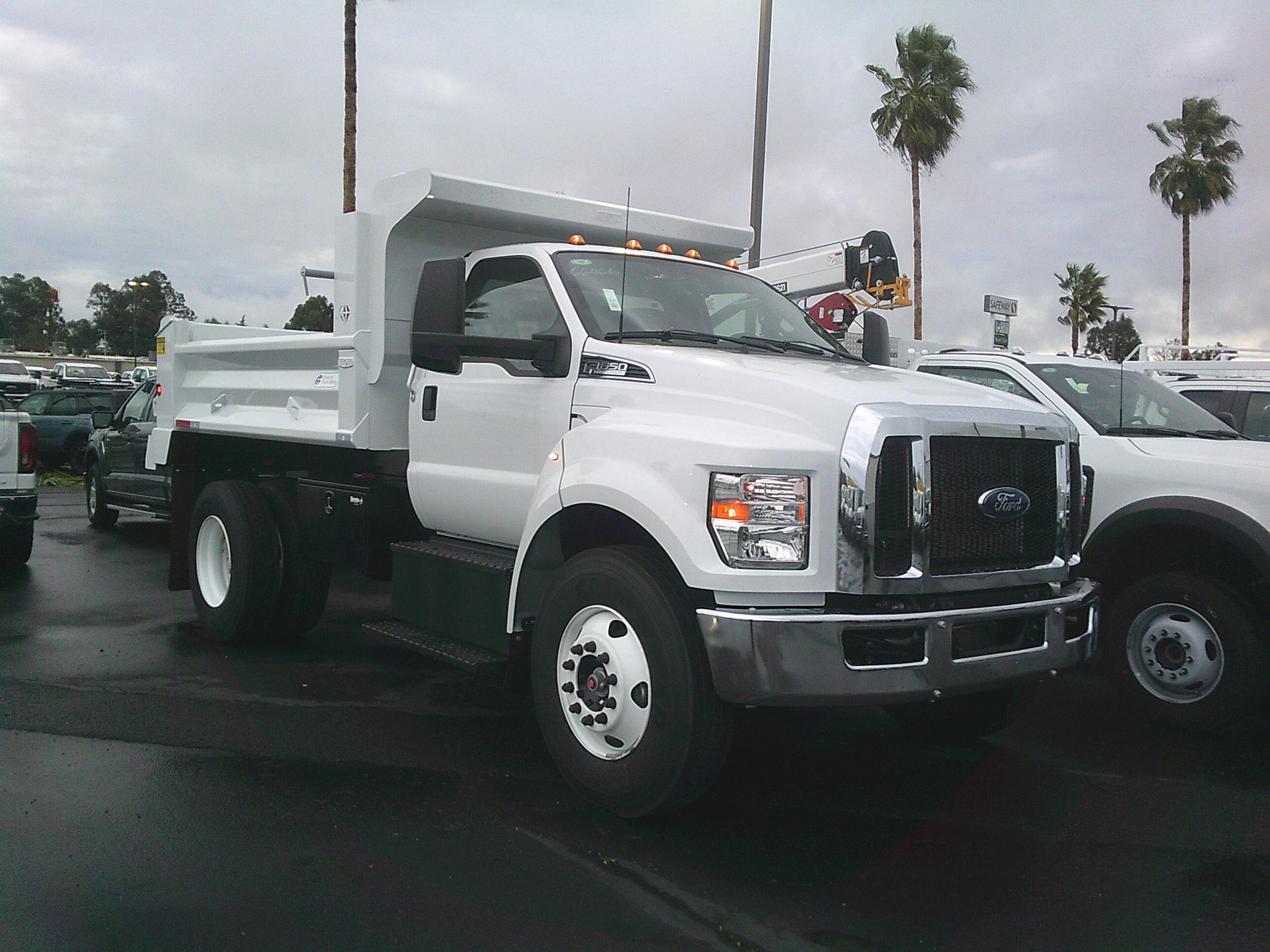 2026 Ford F-650 Gas Base Truck Regular Cab's photo