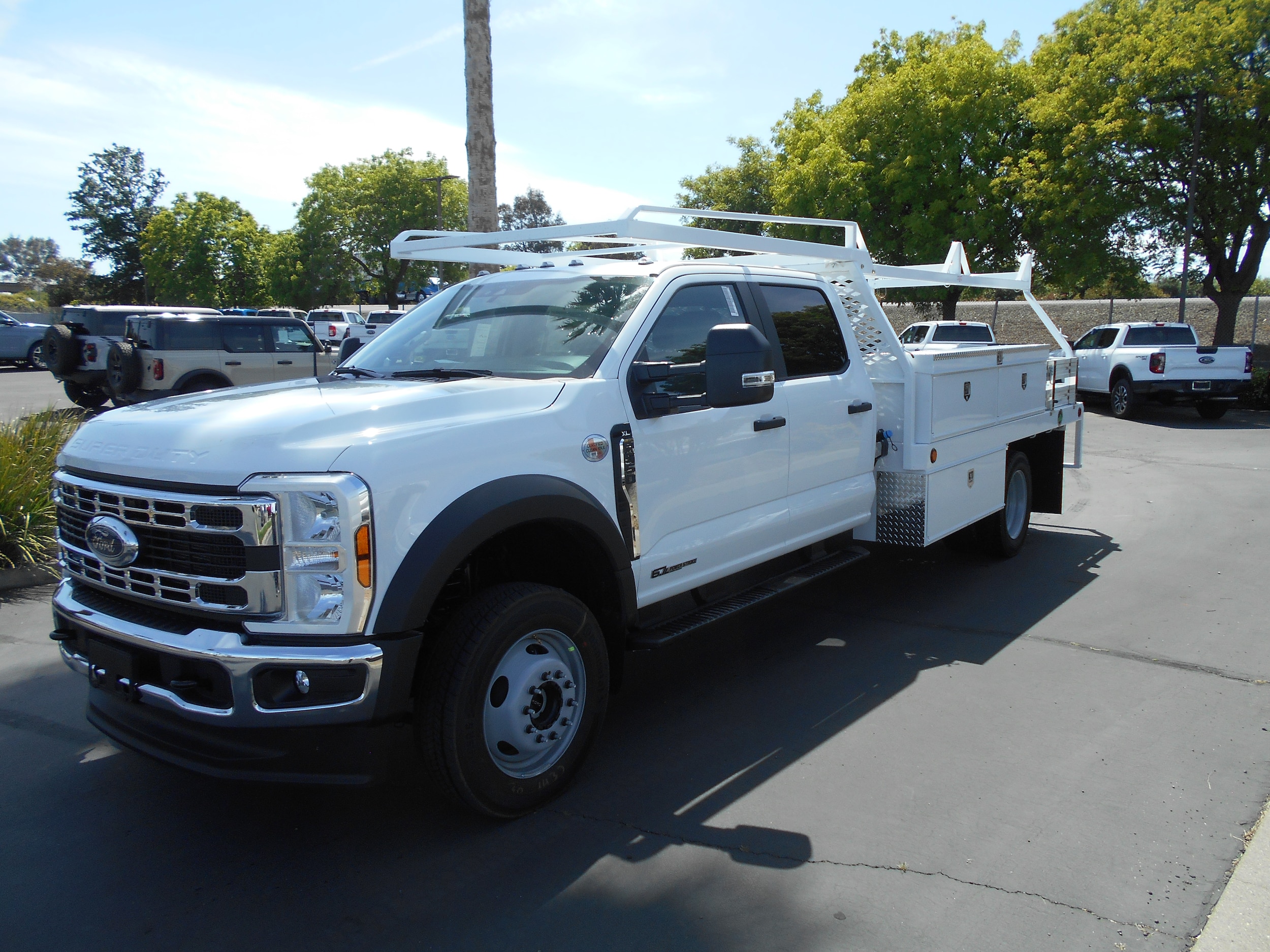 2026 Ford F-550 XL 4x4 Crew Cab 203-In DRW's photo