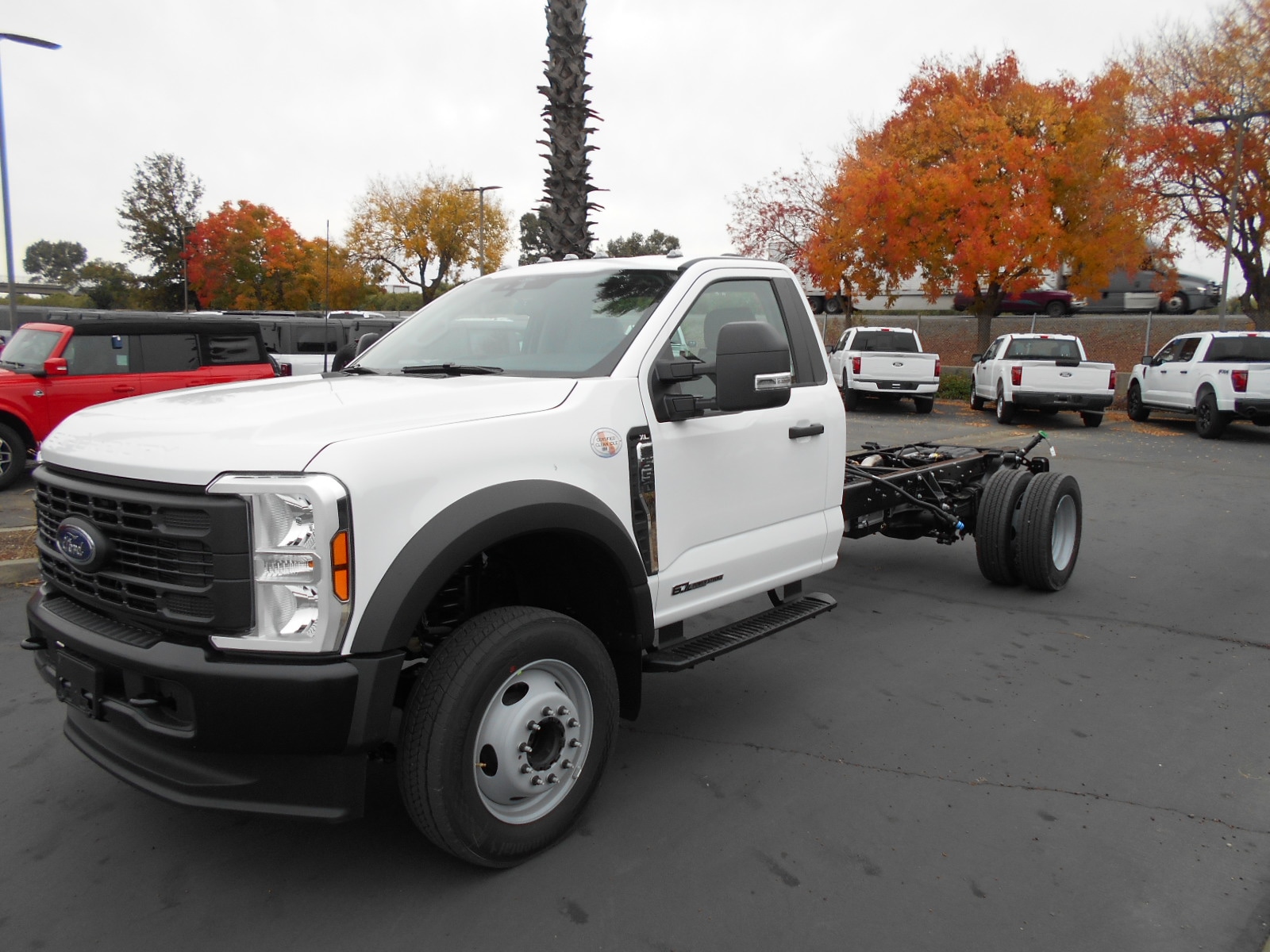 2024 Ford F-550 Super Duty Chassis Cab XL's photo